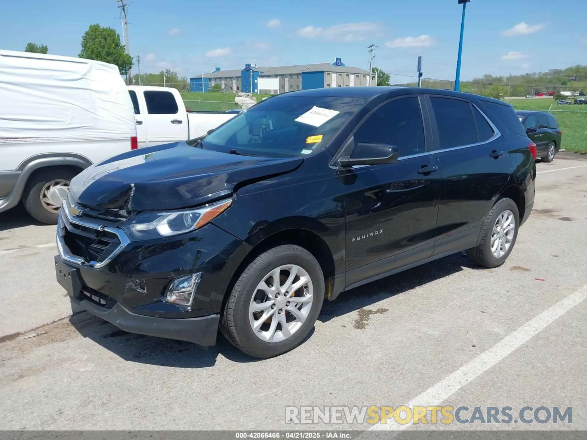 2 Photograph of a damaged car 3GNAXKEV3ML367443 CHEVROLET EQUINOX 2021