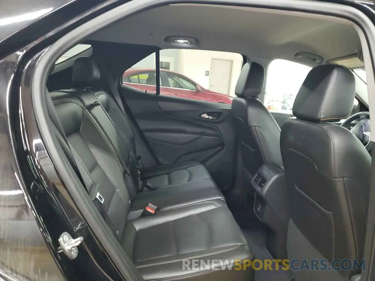 11 Photograph of a damaged car 3GNAXKEV3ML402837 CHEVROLET EQUINOX 2021