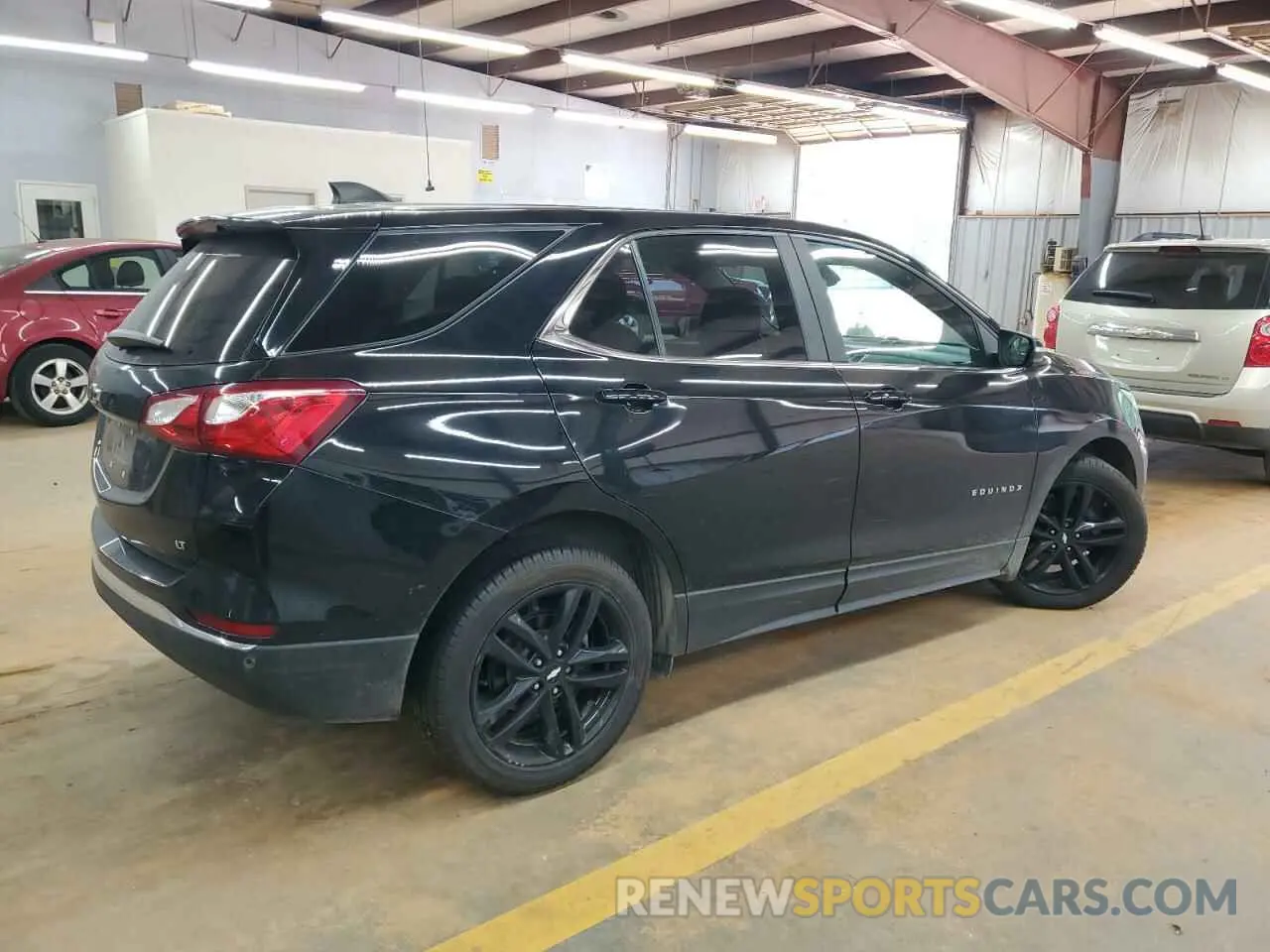 3 Photograph of a damaged car 3GNAXKEV3ML402837 CHEVROLET EQUINOX 2021
