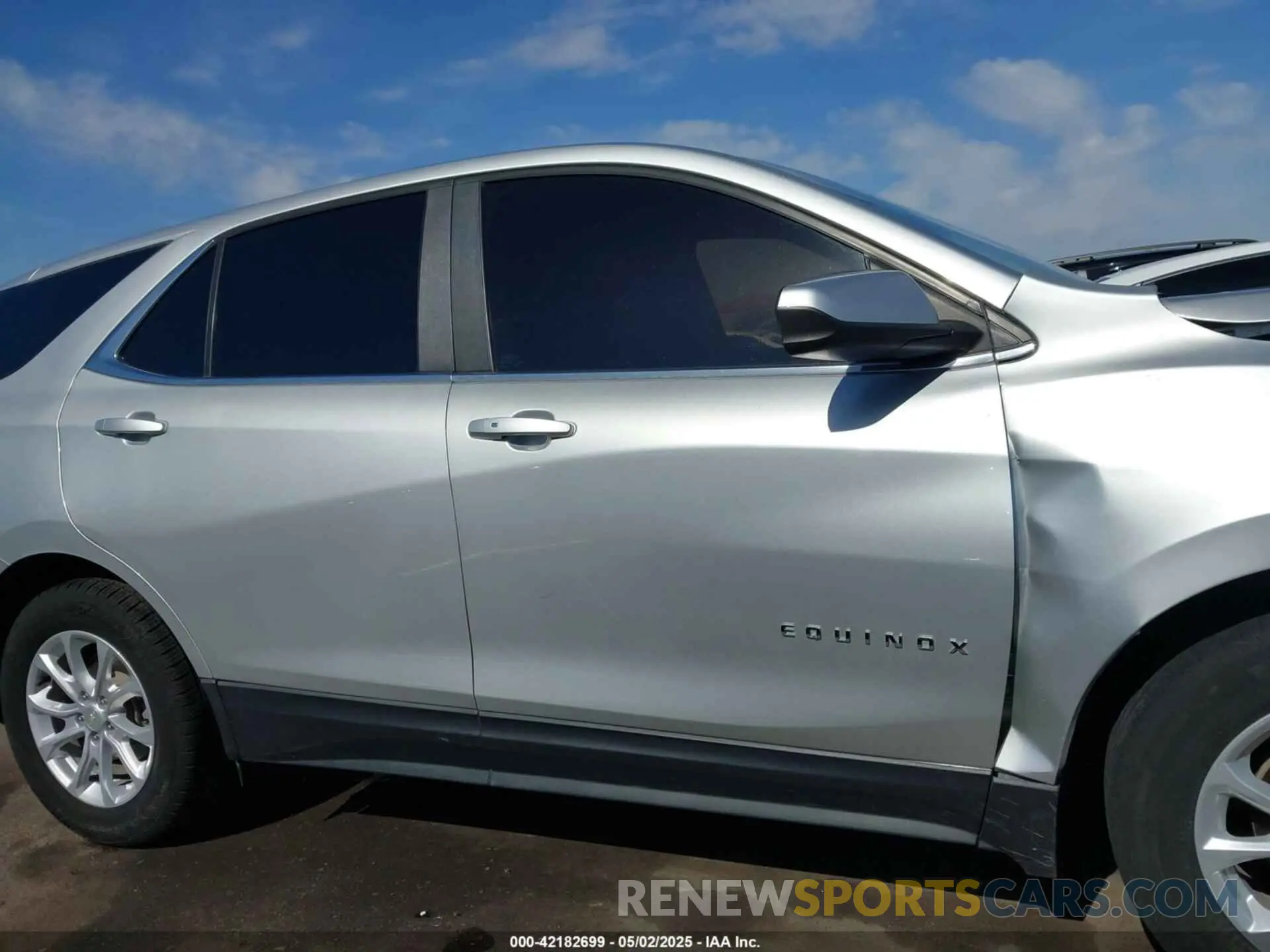 14 Photograph of a damaged car 3GNAXKEV3MS127136 CHEVROLET EQUINOX 2021
