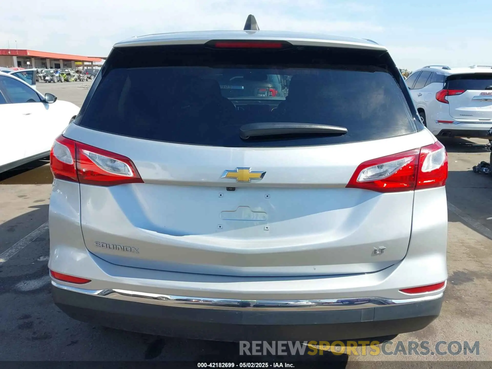 17 Photograph of a damaged car 3GNAXKEV3MS127136 CHEVROLET EQUINOX 2021