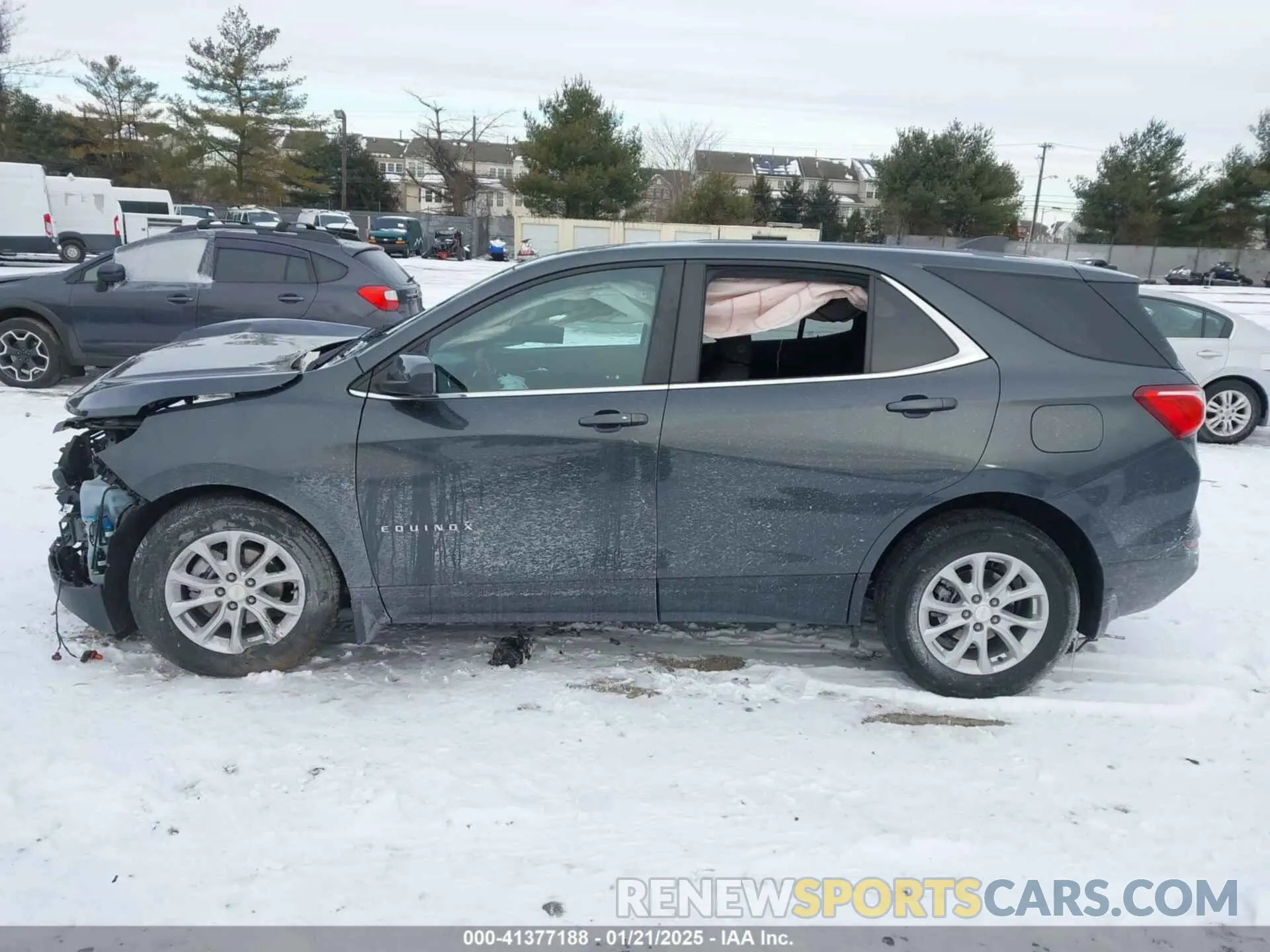 13 Photograph of a damaged car 3GNAXKEV4ML305484 CHEVROLET EQUINOX 2021