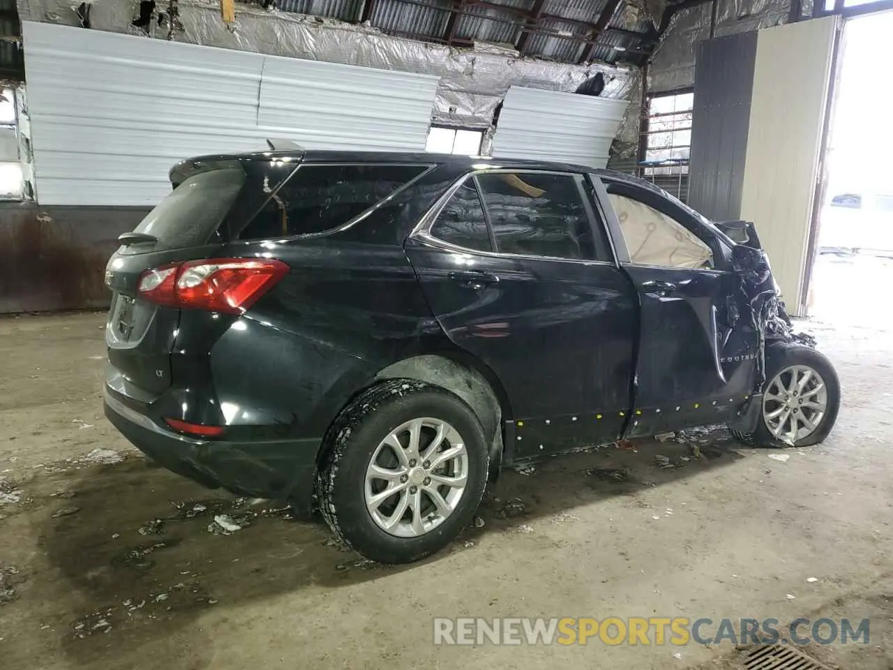 3 Photograph of a damaged car 3GNAXKEV4ML313620 CHEVROLET EQUINOX 2021