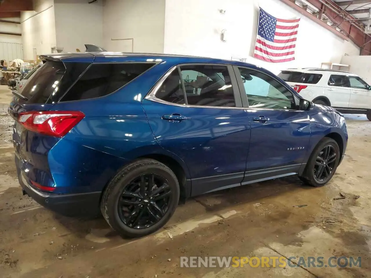 3 Photograph of a damaged car 3GNAXKEV4ML330739 CHEVROLET EQUINOX 2021