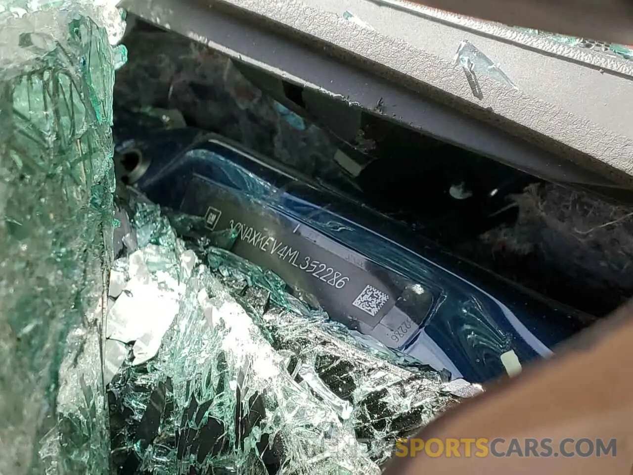 15 Photograph of a damaged car 3GNAXKEV4ML352286 CHEVROLET EQUINOX 2021