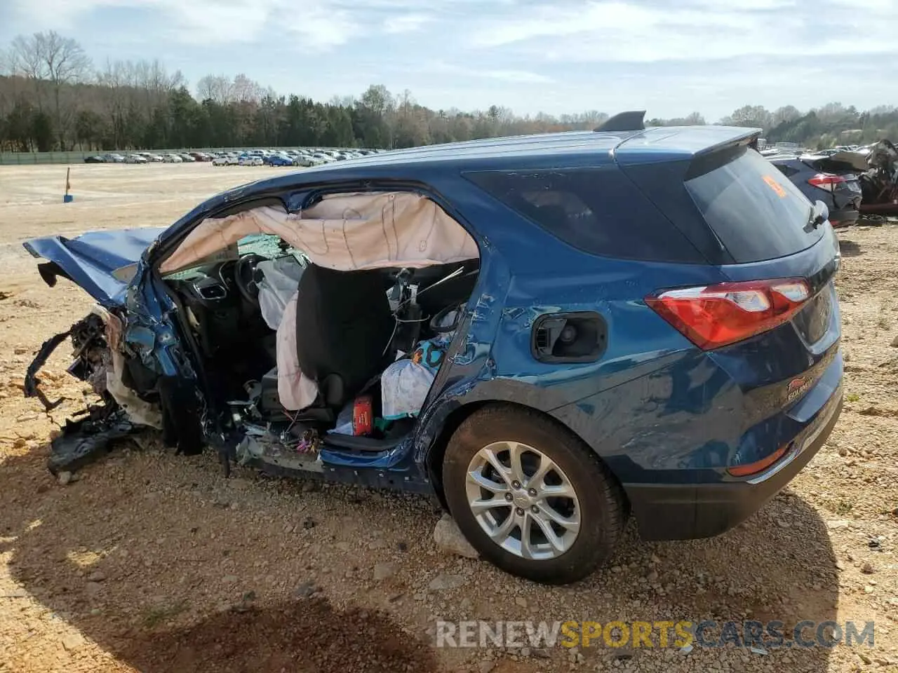 2 Photograph of a damaged car 3GNAXKEV4ML352286 CHEVROLET EQUINOX 2021