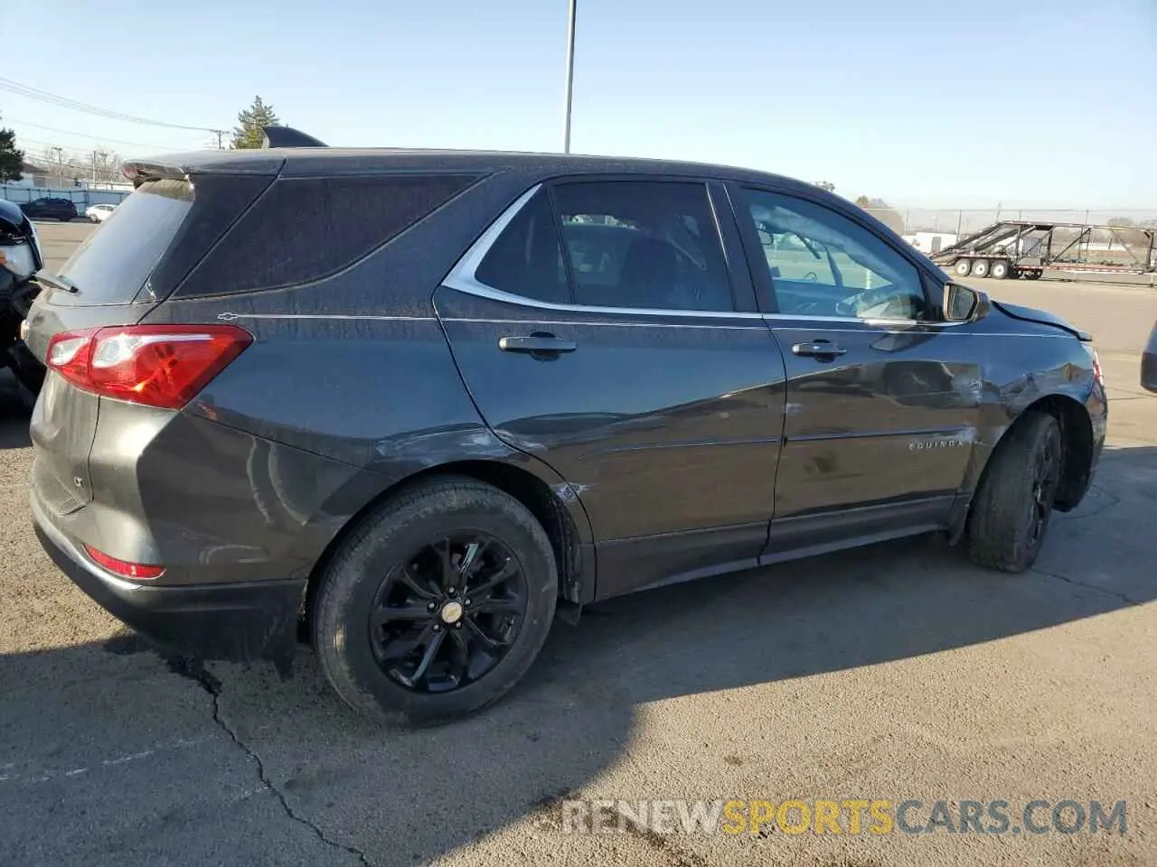 3 Photograph of a damaged car 3GNAXKEV4ML380217 CHEVROLET EQUINOX 2021