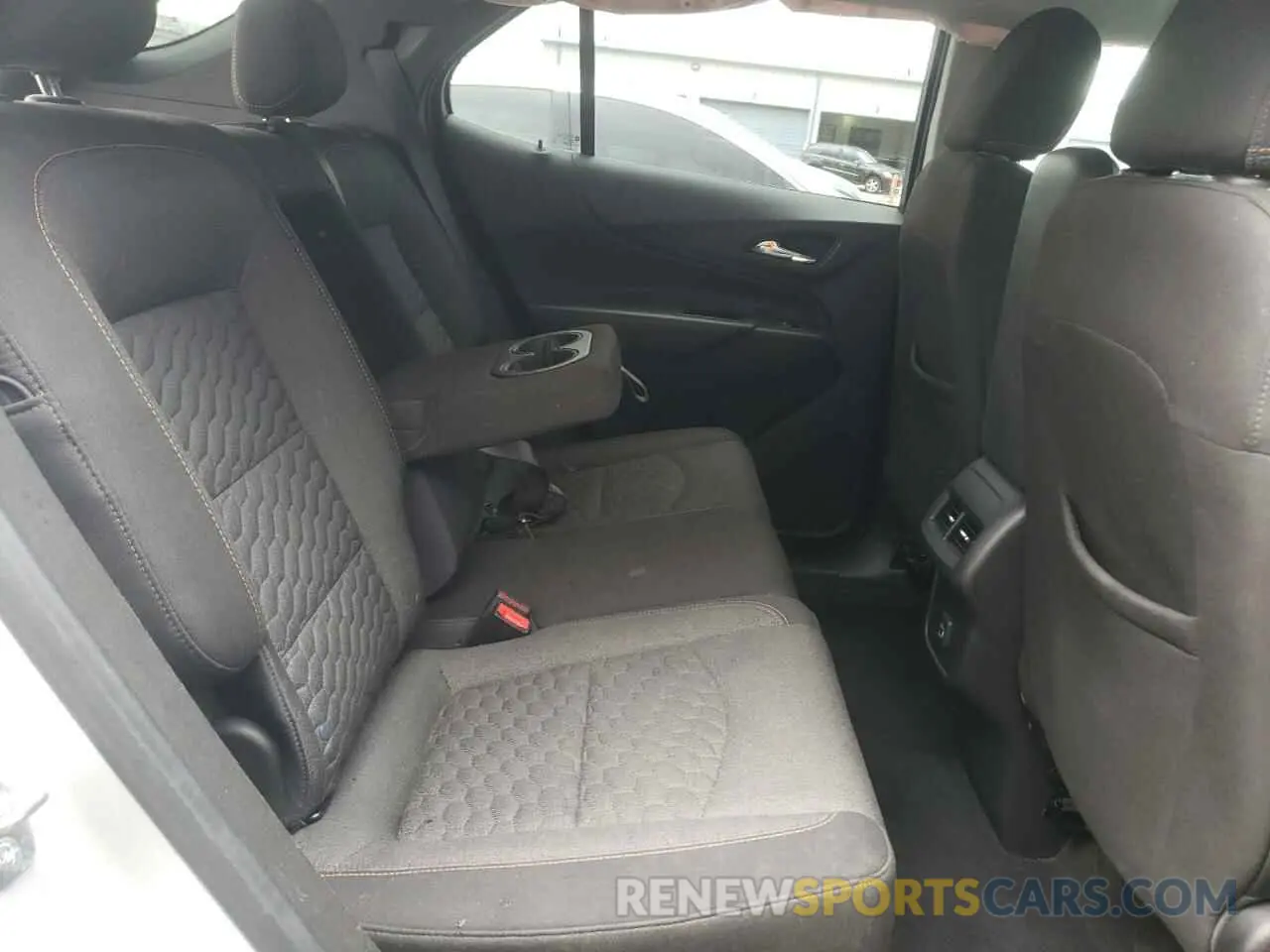11 Photograph of a damaged car 3GNAXKEV4MS101760 CHEVROLET EQUINOX 2021
