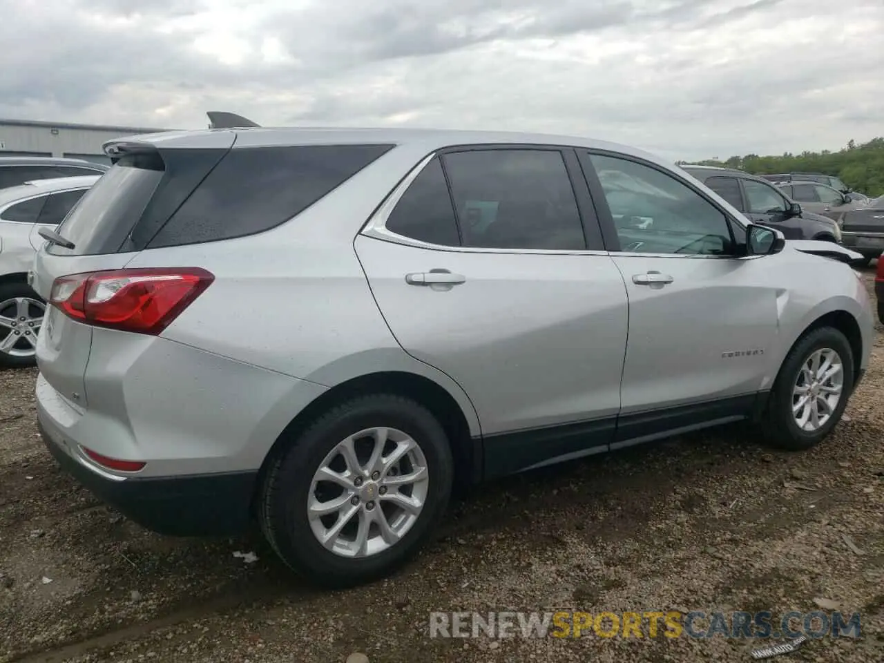 3 Photograph of a damaged car 3GNAXKEV4MS101760 CHEVROLET EQUINOX 2021