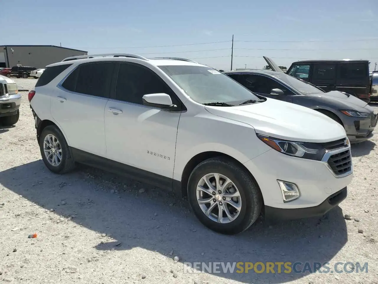 4 Photograph of a damaged car 3GNAXKEV4MS154734 CHEVROLET EQUINOX 2021