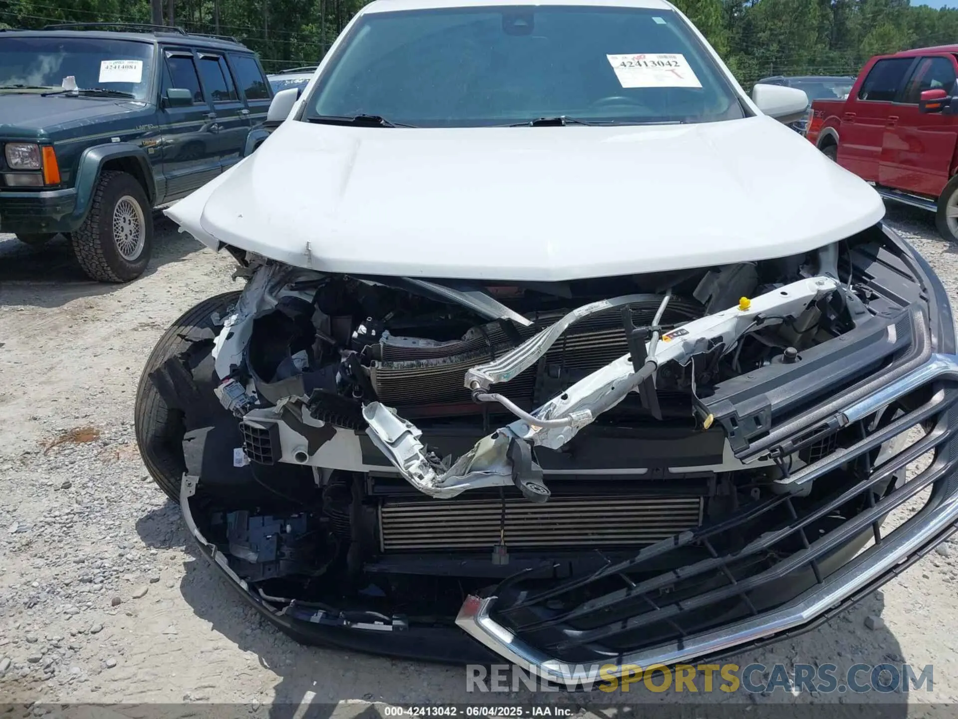 13 Photograph of a damaged car 3GNAXKEV4MS165331 CHEVROLET EQUINOX 2021