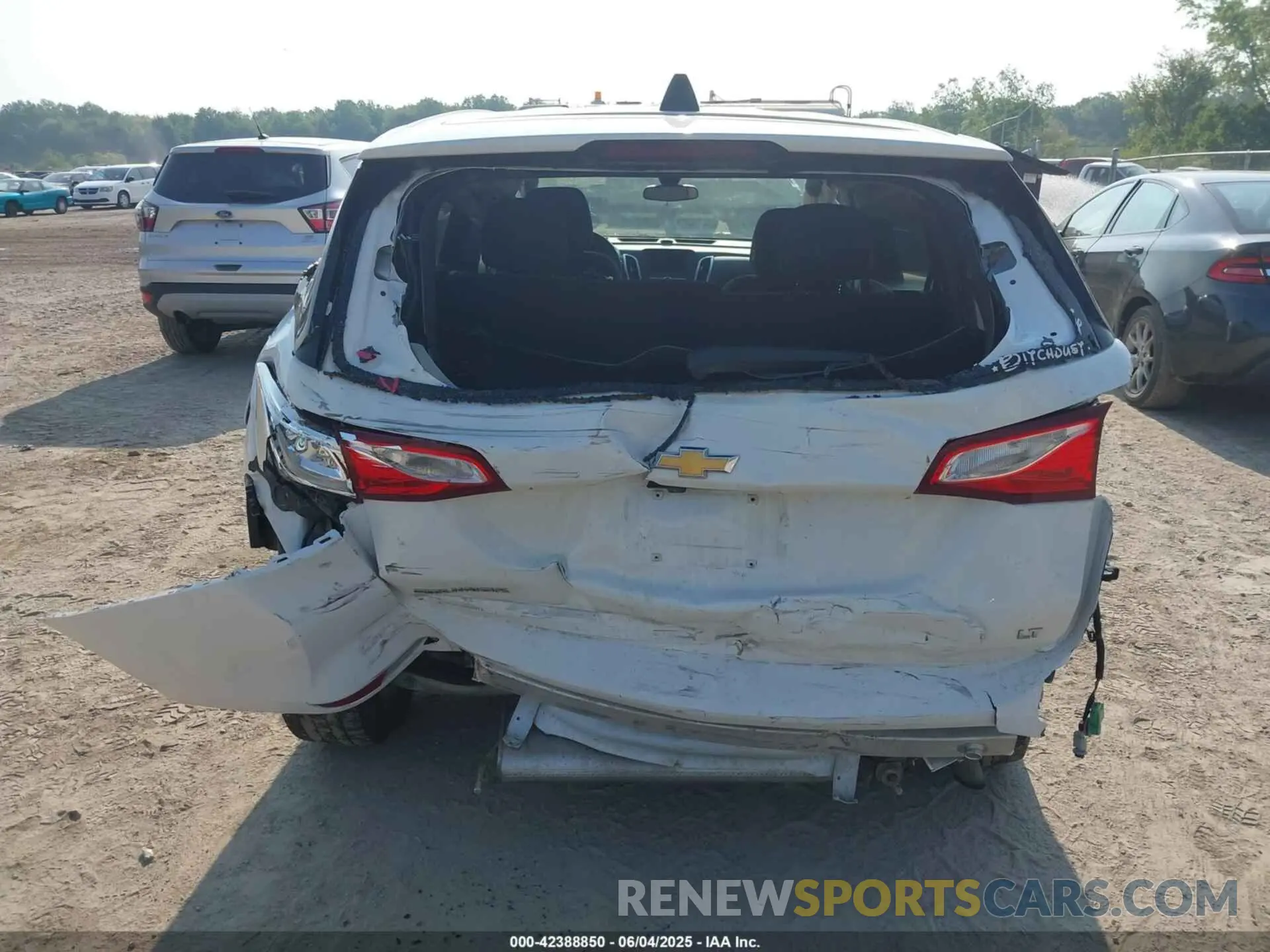 17 Photograph of a damaged car 3GNAXKEV5MS103310 CHEVROLET EQUINOX 2021