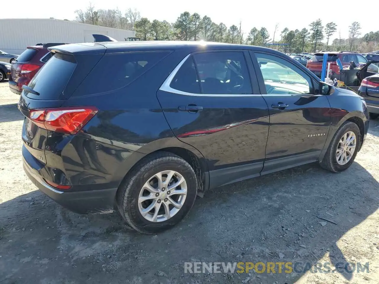 3 Photograph of a damaged car 3GNAXKEV6MS111027 CHEVROLET EQUINOX 2021