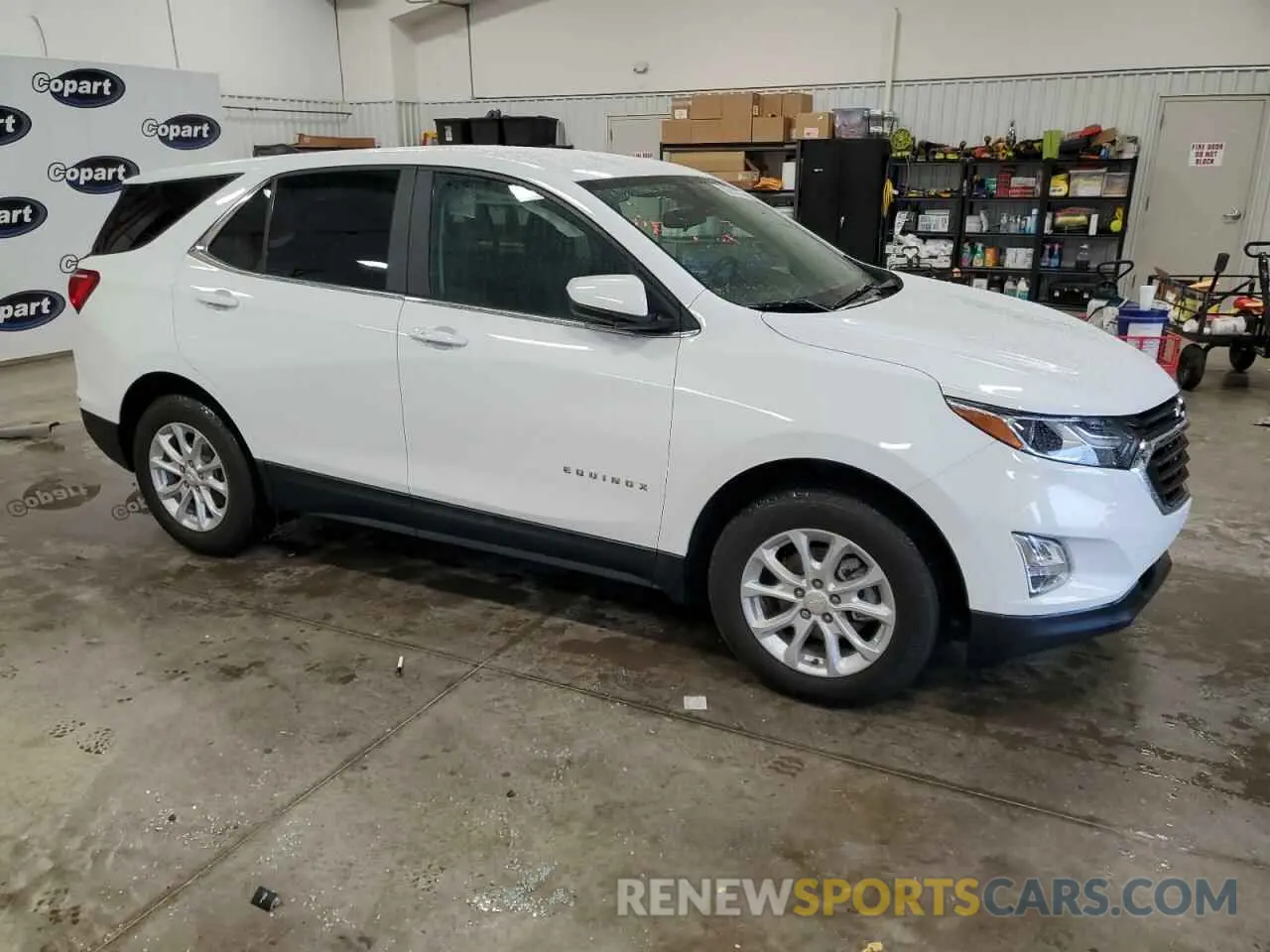 4 Photograph of a damaged car 3GNAXKEV6MS160387 CHEVROLET EQUINOX 2021