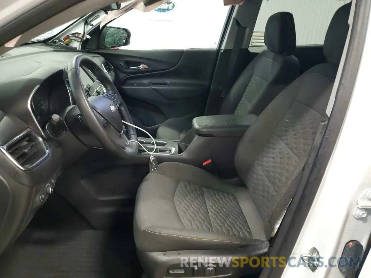 7 Photograph of a damaged car 3GNAXKEV6MS160387 CHEVROLET EQUINOX 2021