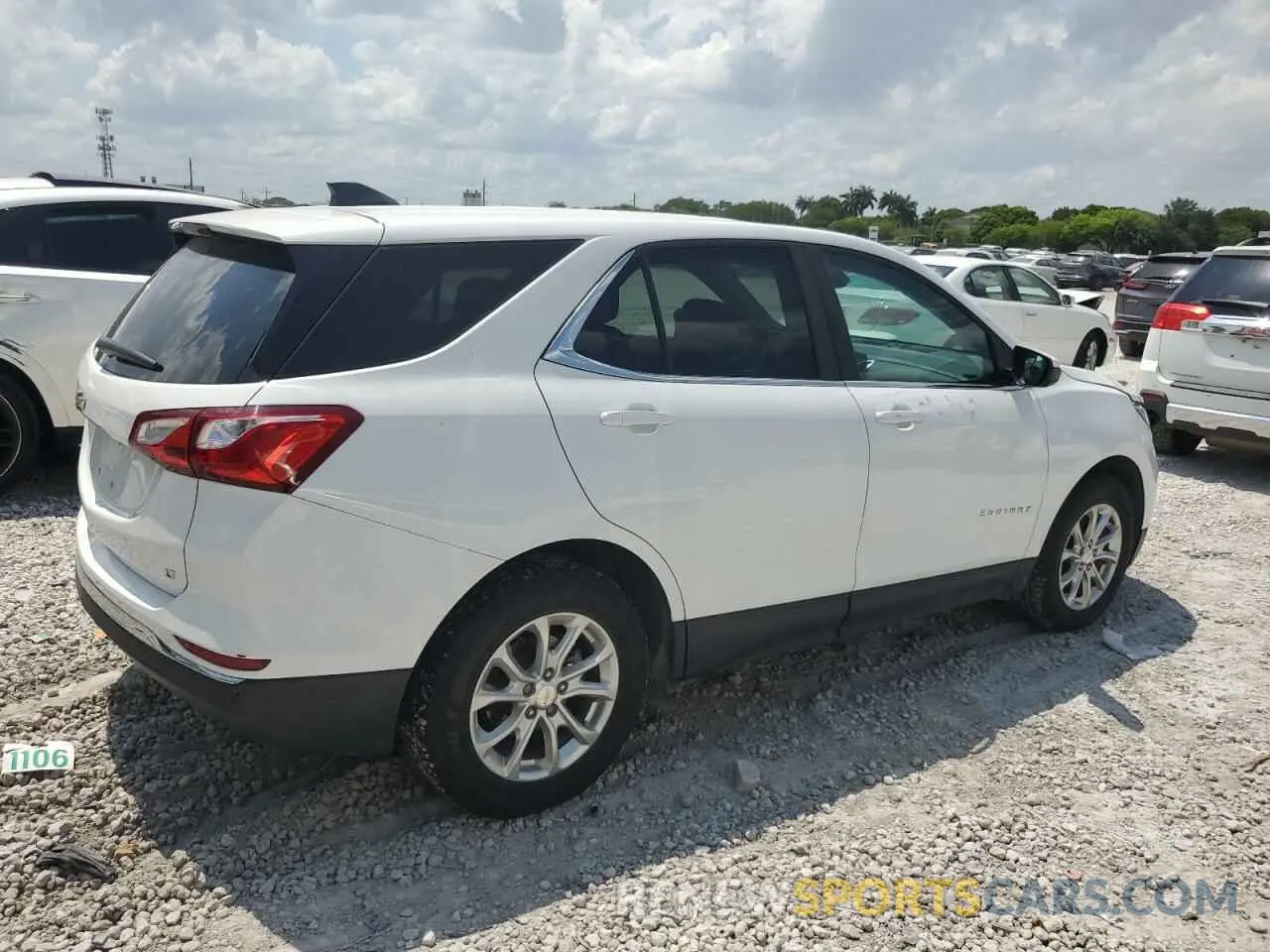 3 Photograph of a damaged car 3GNAXKEV6MS180655 CHEVROLET EQUINOX 2021