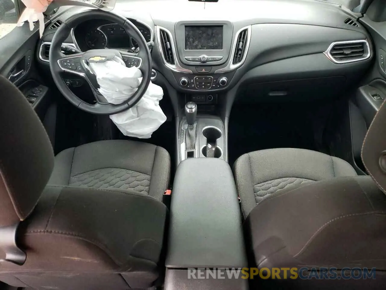 8 Photograph of a damaged car 3GNAXKEV7ML370846 CHEVROLET EQUINOX 2021