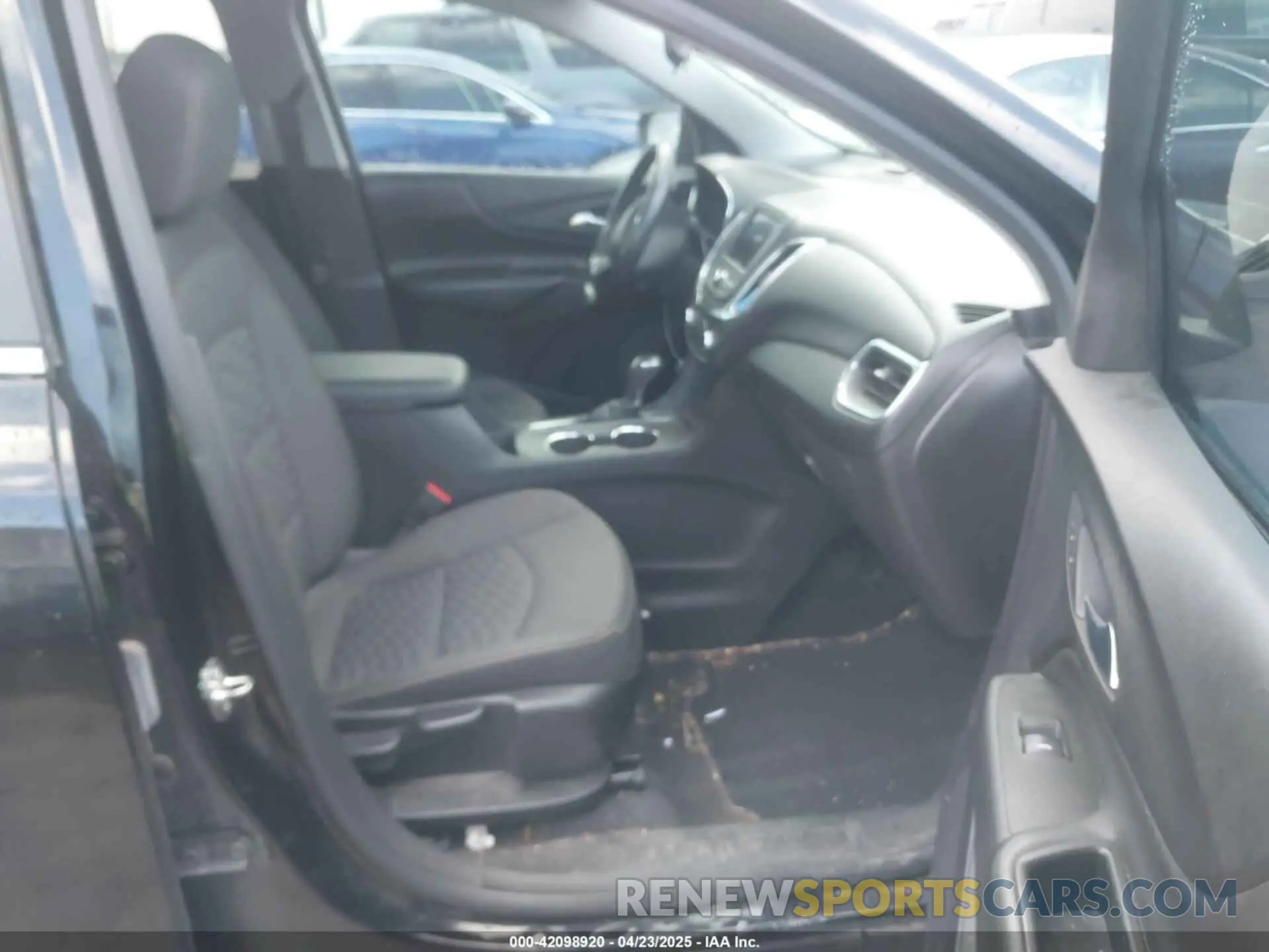5 Photograph of a damaged car 3GNAXKEV7ML398596 CHEVROLET EQUINOX 2021
