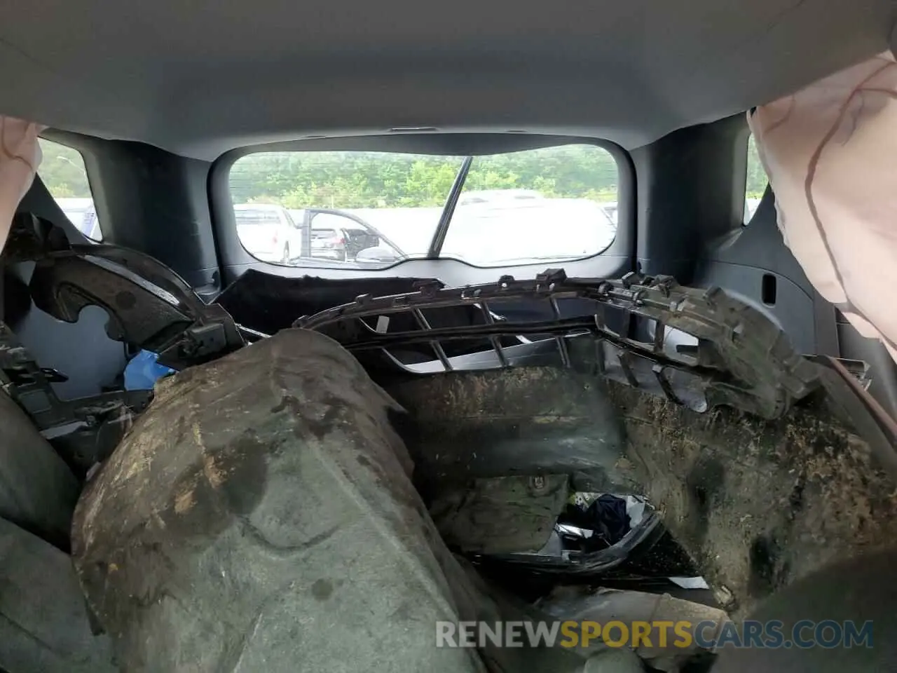 10 Photograph of a damaged car 3GNAXKEV8ML312518 CHEVROLET EQUINOX 2021