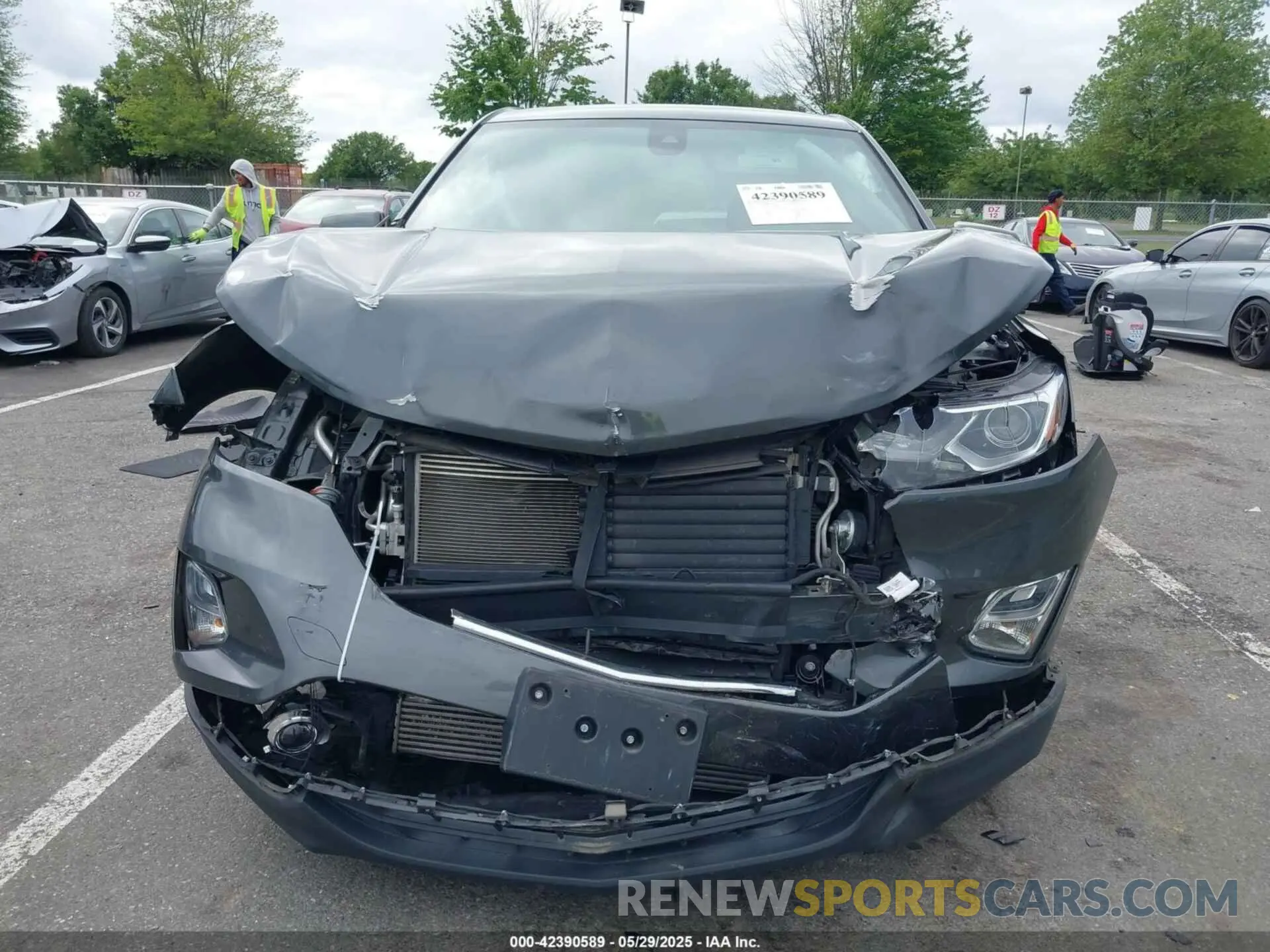 6 Photograph of a damaged car 3GNAXKEV8ML366983 CHEVROLET EQUINOX 2021
