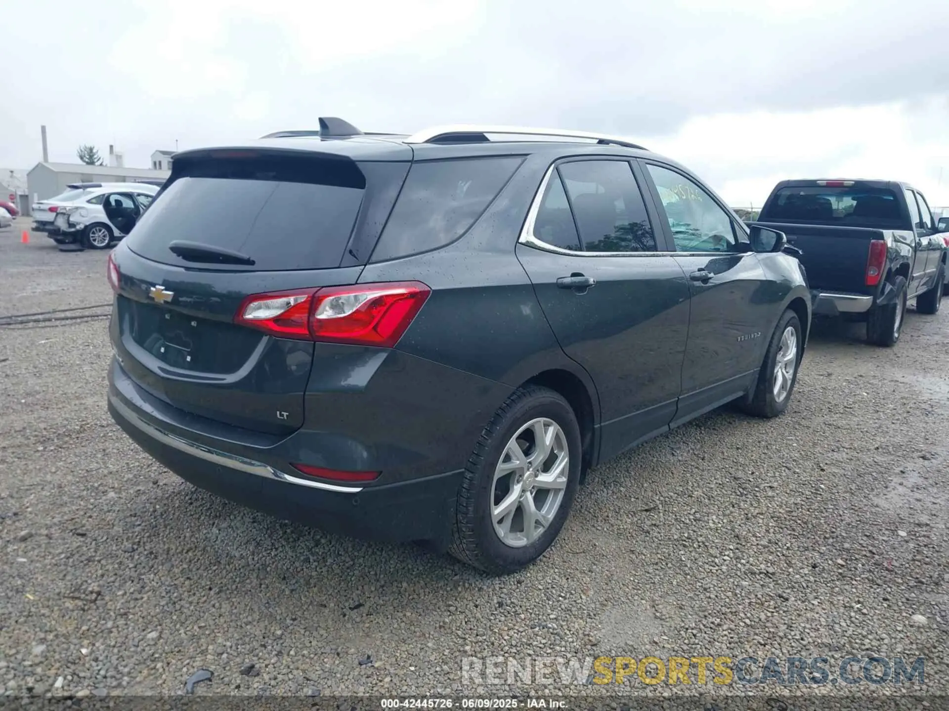 4 Photograph of a damaged car 3GNAXKEV8ML379507 CHEVROLET EQUINOX 2021