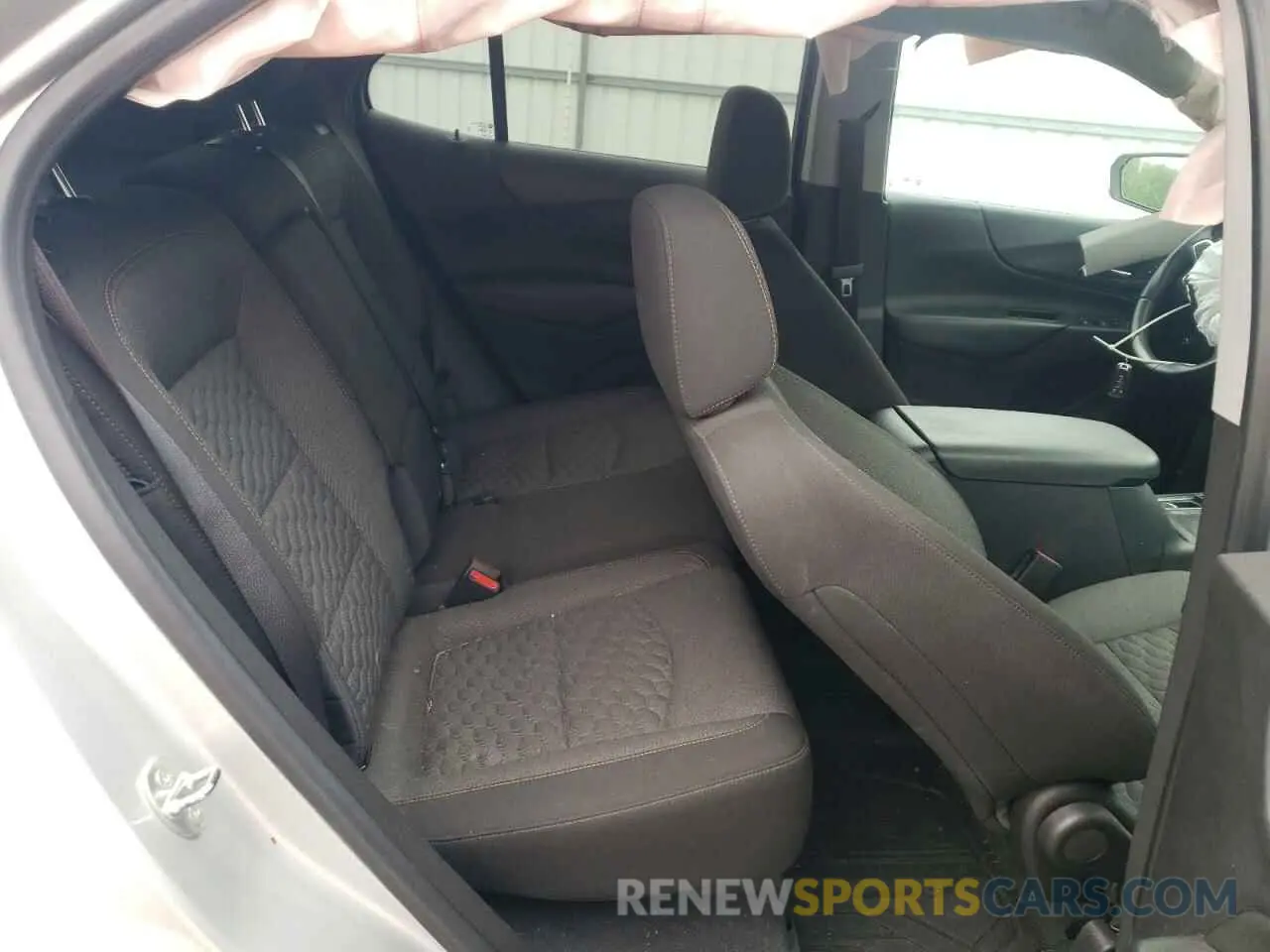 12 Photograph of a damaged car 3GNAXKEV8ML395156 CHEVROLET EQUINOX 2021