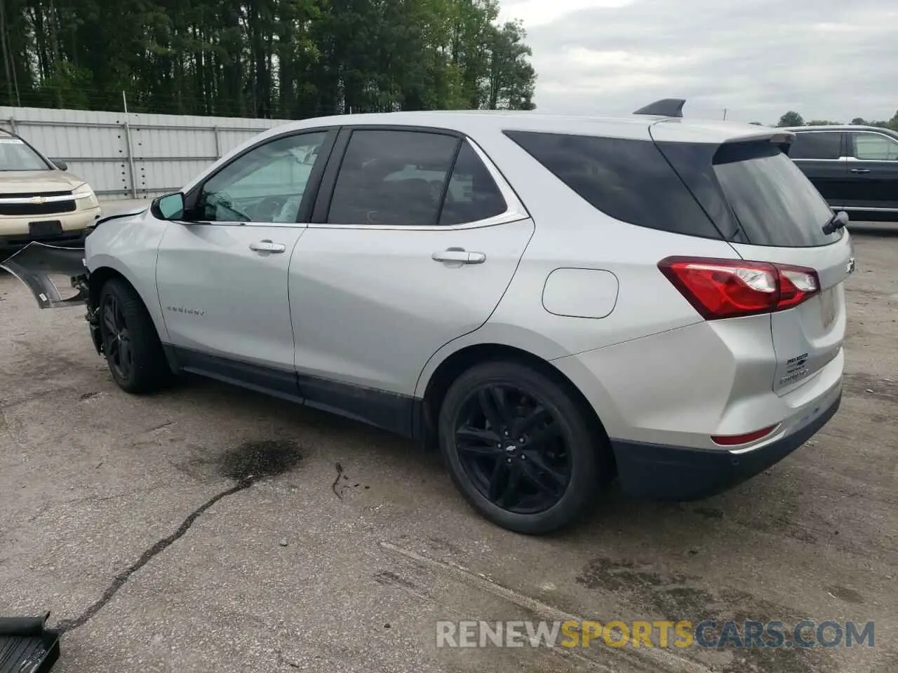 2 Photograph of a damaged car 3GNAXKEV8ML395156 CHEVROLET EQUINOX 2021