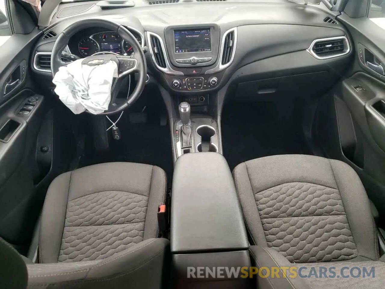 8 Photograph of a damaged car 3GNAXKEV8ML395156 CHEVROLET EQUINOX 2021