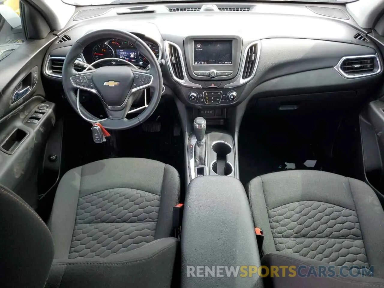 8 Photograph of a damaged car 3GNAXKEV8MS112096 CHEVROLET EQUINOX 2021