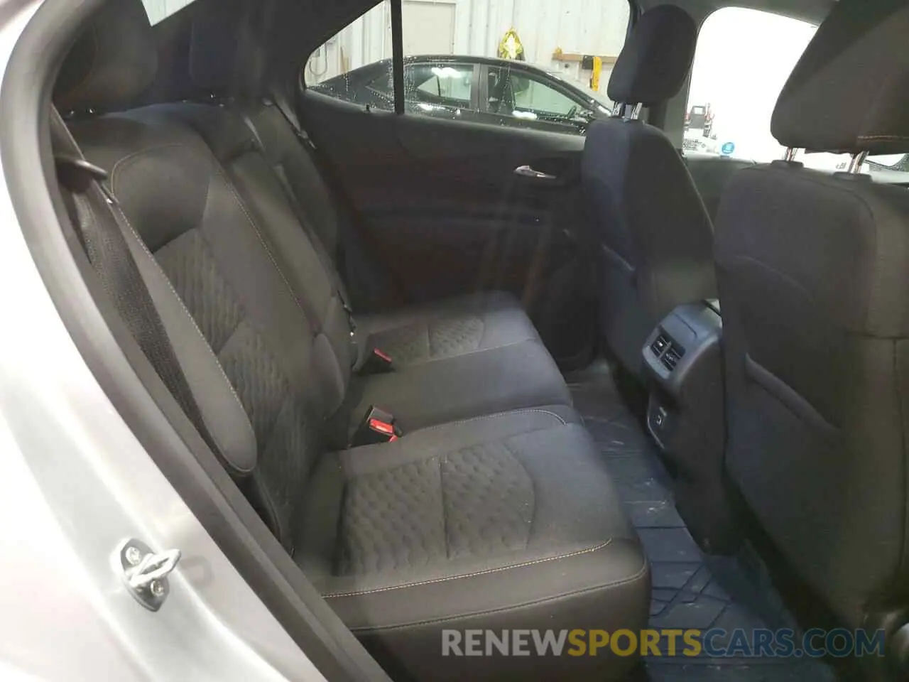 11 Photograph of a damaged car 3GNAXKEV8MS130663 CHEVROLET EQUINOX 2021