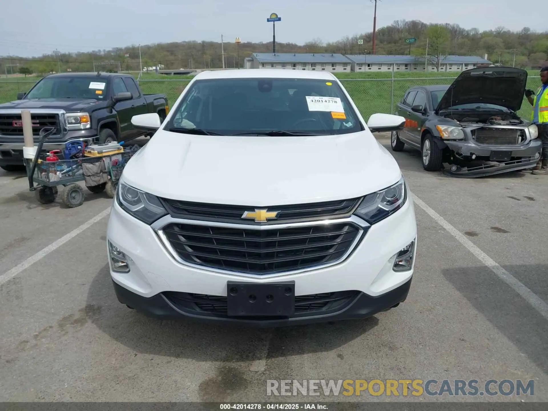 12 Photograph of a damaged car 3GNAXKEV8MS140559 CHEVROLET EQUINOX 2021