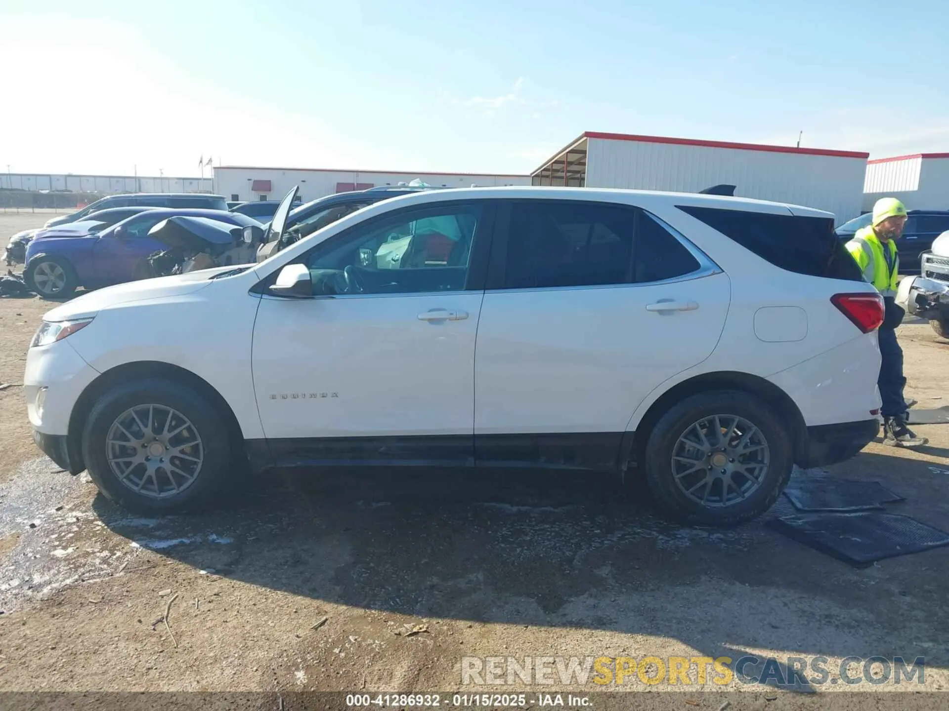 14 Photograph of a damaged car 3GNAXKEV8MS152582 CHEVROLET EQUINOX 2021