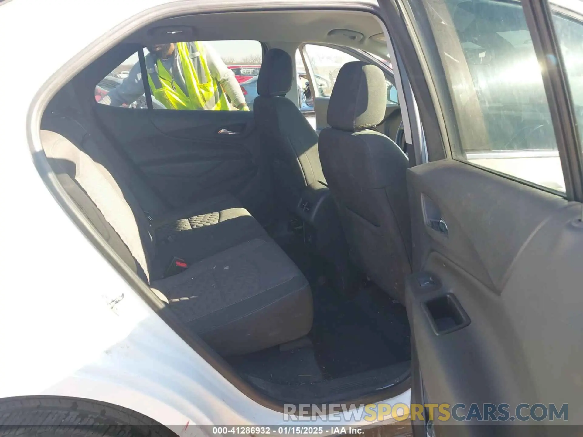 8 Photograph of a damaged car 3GNAXKEV8MS152582 CHEVROLET EQUINOX 2021
