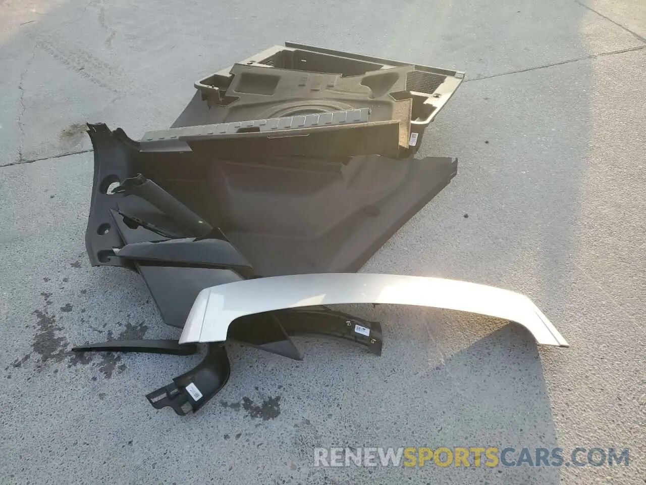 13 Photograph of a damaged car 3GNAXKEV8MS160858 CHEVROLET EQUINOX 2021