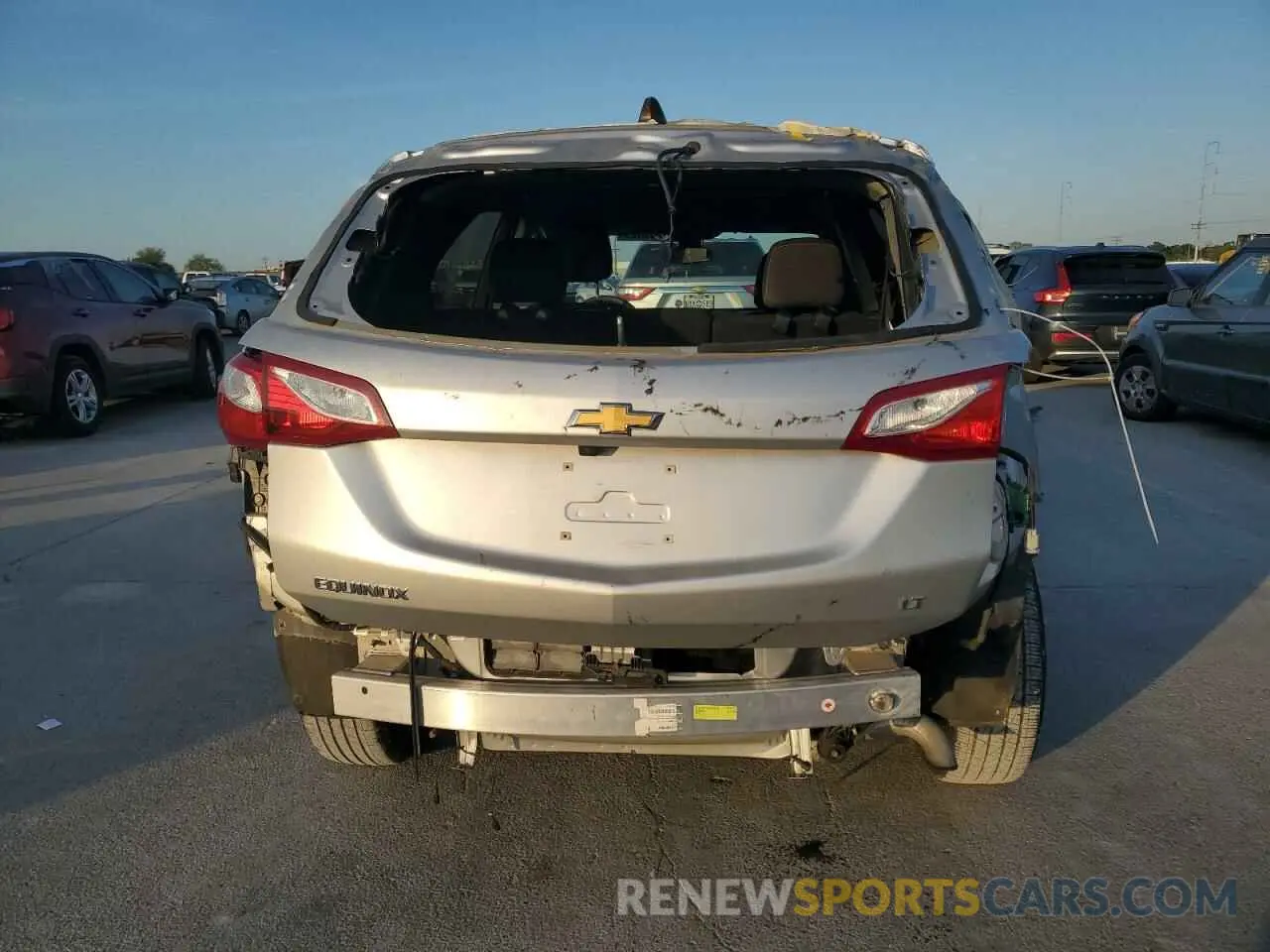 6 Photograph of a damaged car 3GNAXKEV8MS160858 CHEVROLET EQUINOX 2021