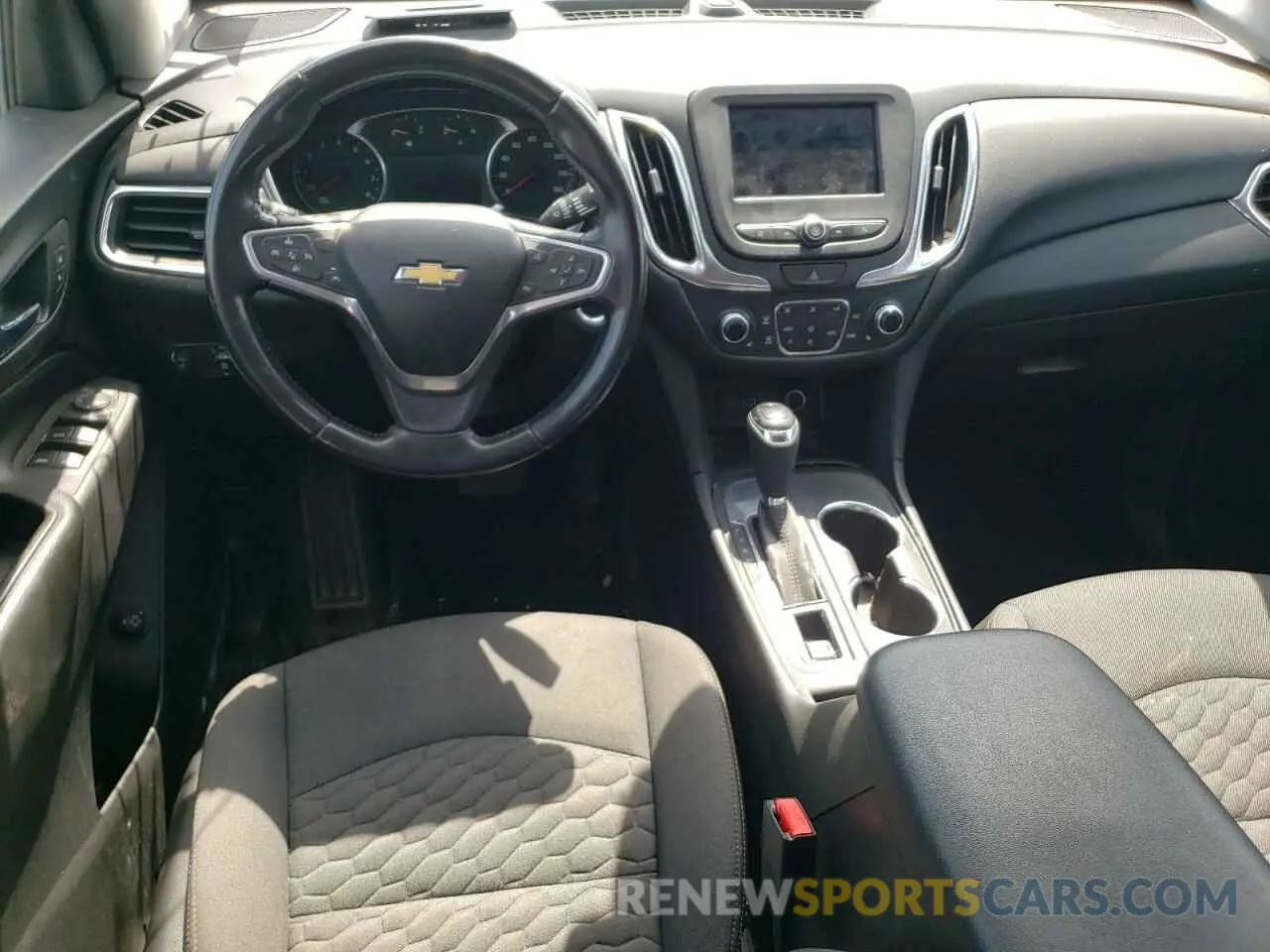 8 Photograph of a damaged car 3GNAXKEV8MS181337 CHEVROLET EQUINOX 2021