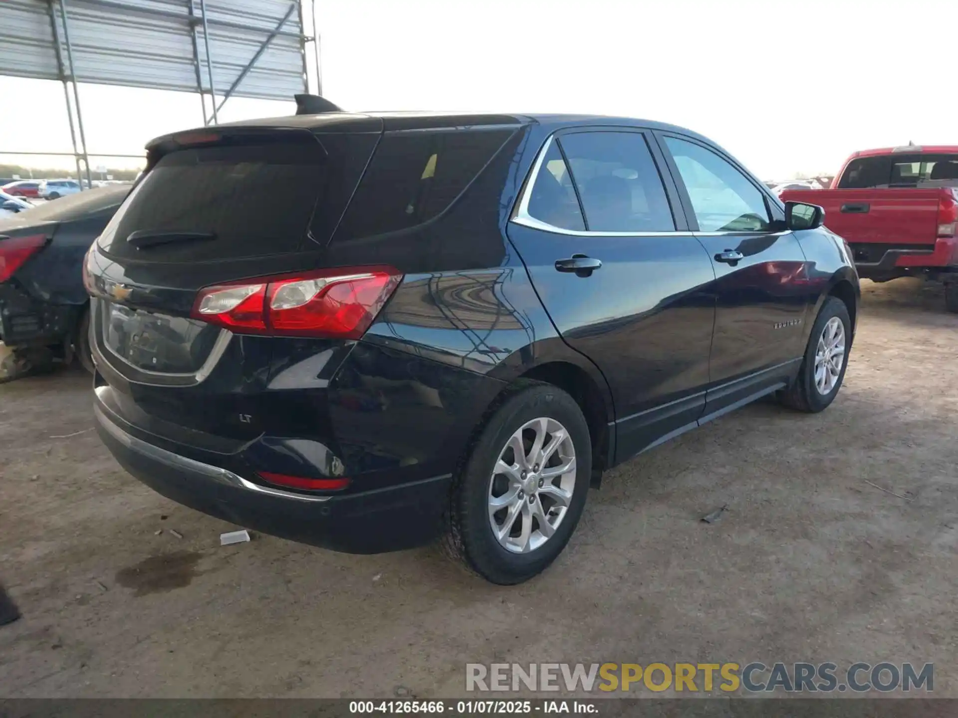 4 Photograph of a damaged car 3GNAXKEV9MS122149 CHEVROLET EQUINOX 2021