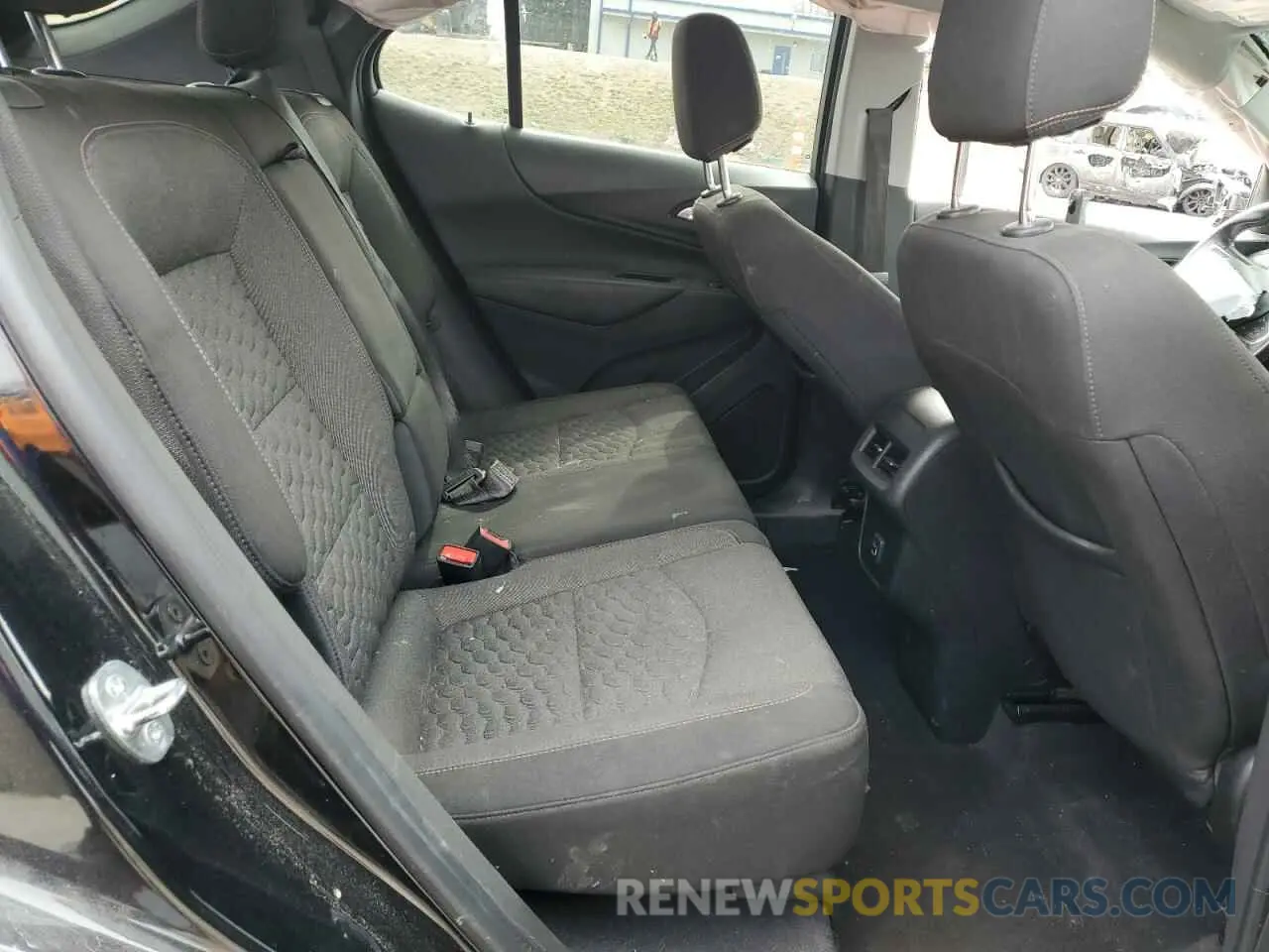 11 Photograph of a damaged car 3GNAXKEVXML305411 CHEVROLET EQUINOX 2021