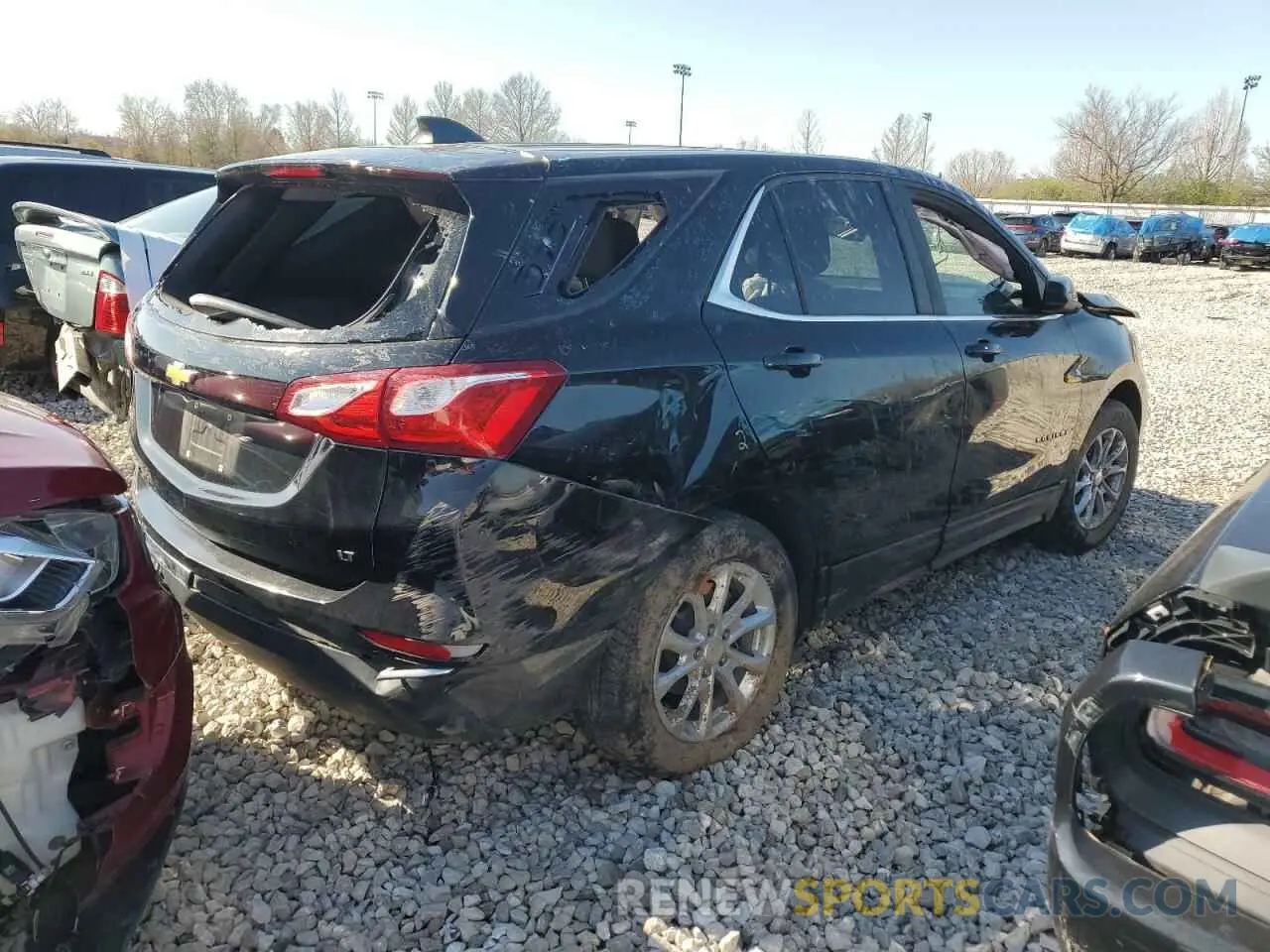 3 Photograph of a damaged car 3GNAXKEVXML305411 CHEVROLET EQUINOX 2021