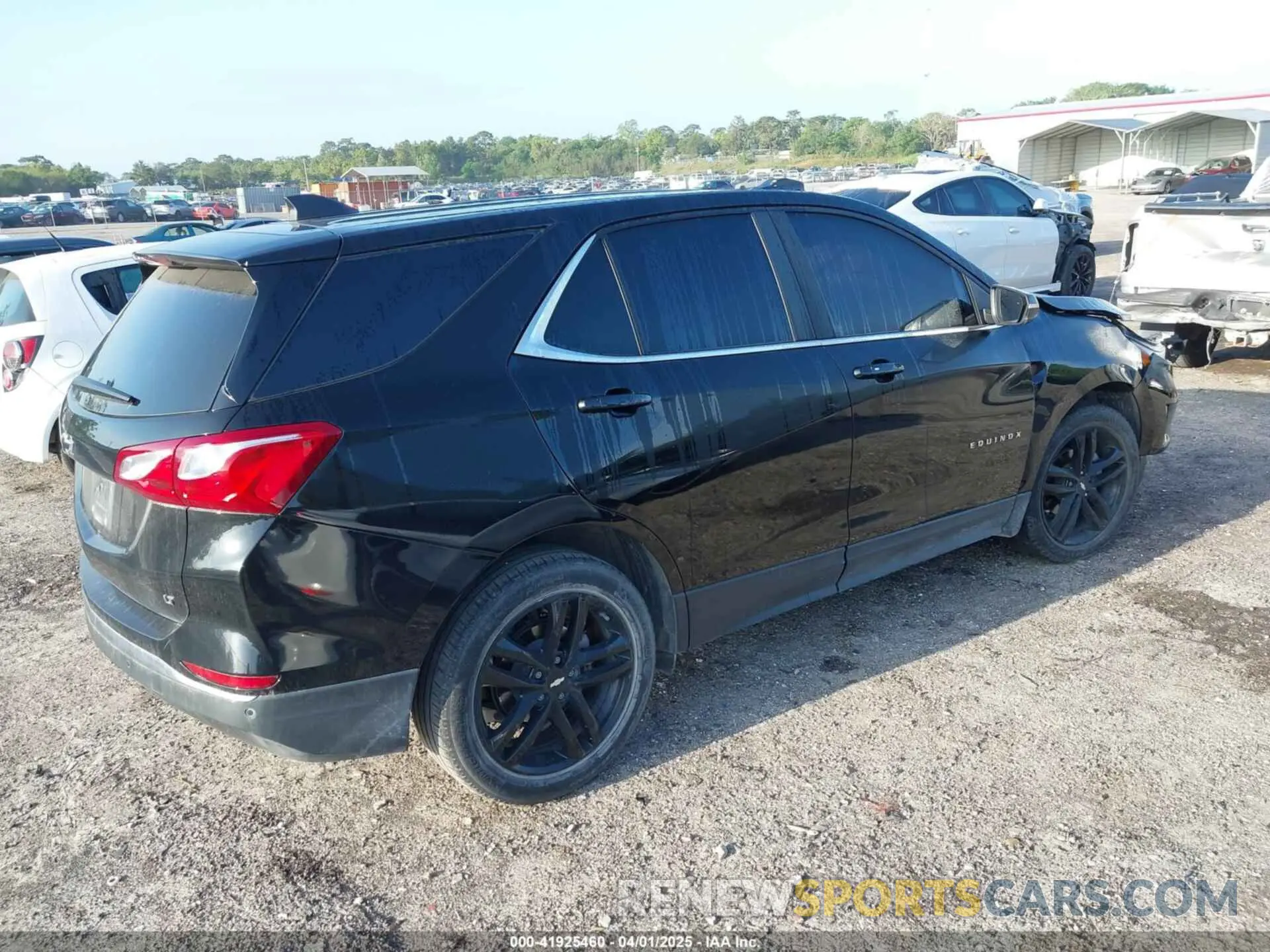 4 Photograph of a damaged car 3GNAXKEVXML335783 CHEVROLET EQUINOX 2021