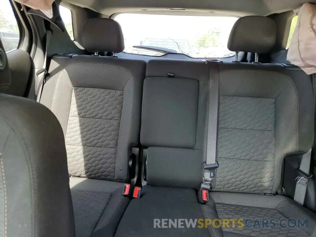 10 Photograph of a damaged car 3GNAXKEVXML343723 CHEVROLET EQUINOX 2021