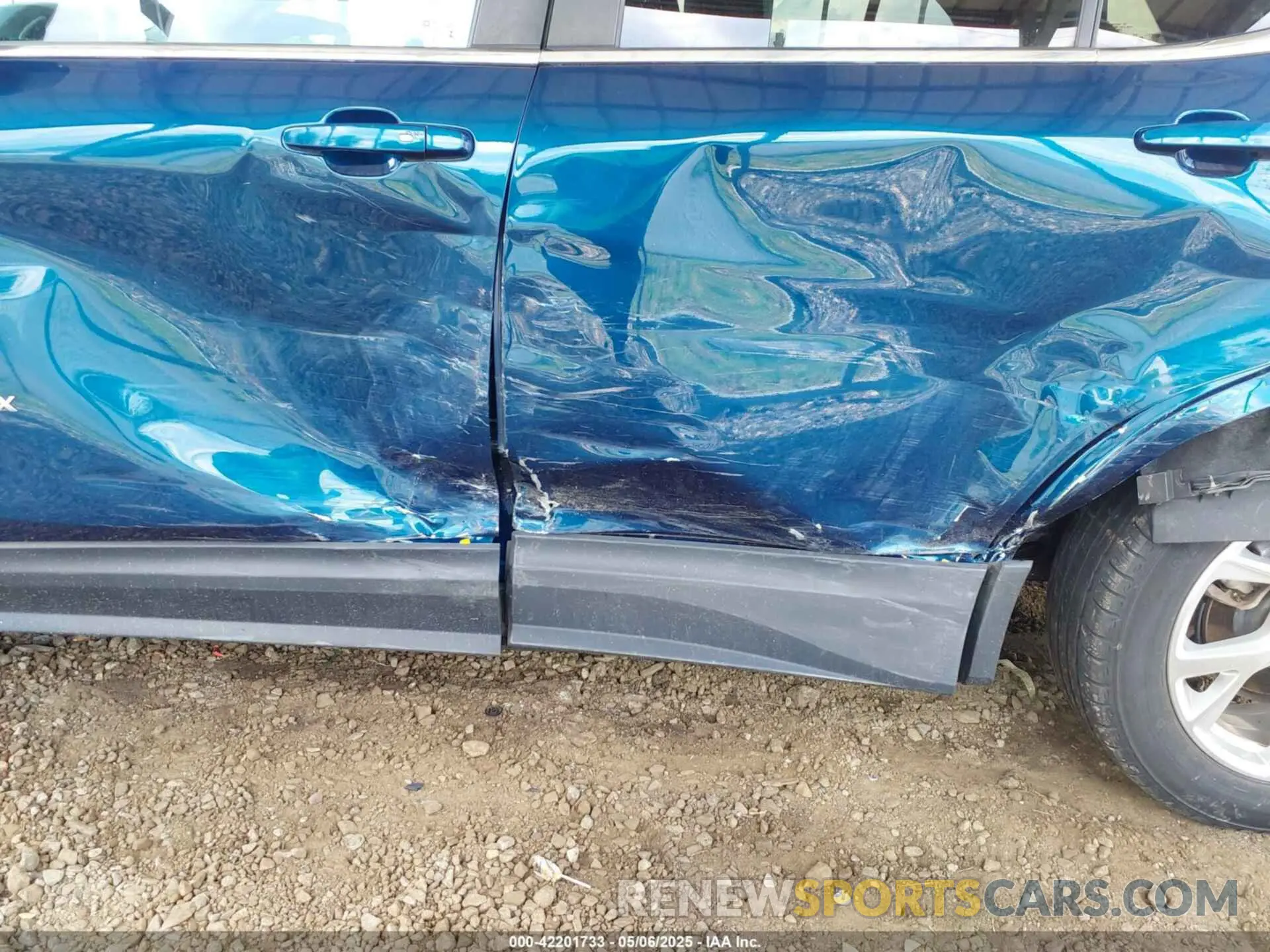 6 Photograph of a damaged car 3GNAXKEVXML350994 CHEVROLET EQUINOX 2021
