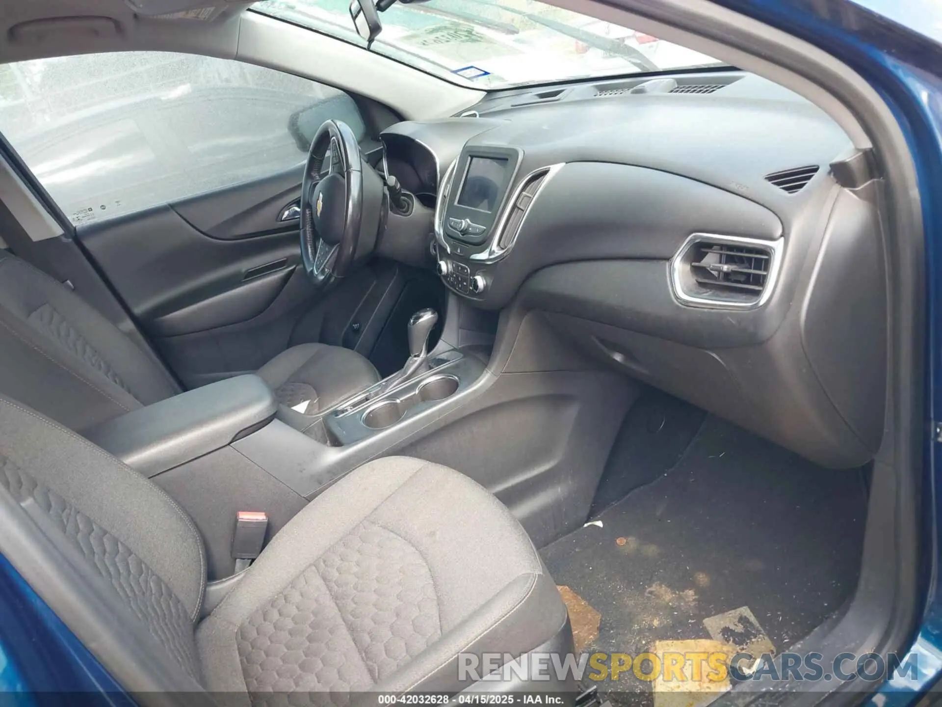 5 Photograph of a damaged car 3GNAXKEVXML391450 CHEVROLET EQUINOX 2021