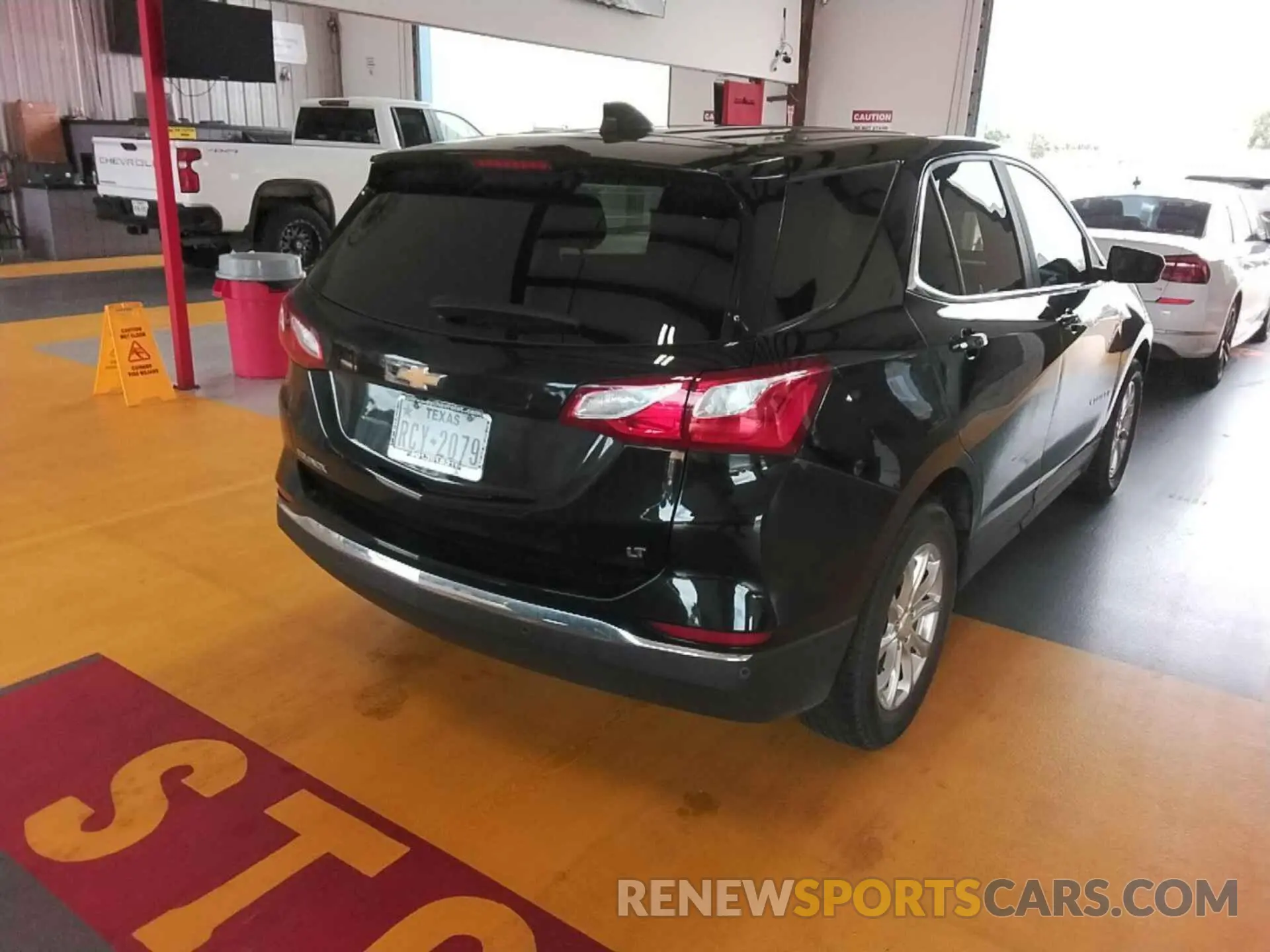 19 Photograph of a damaged car 3GNAXKEVXML398544 CHEVROLET EQUINOX 2021