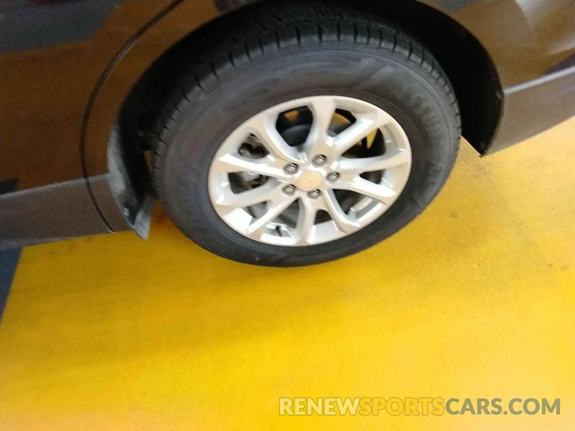 2 Photograph of a damaged car 3GNAXKEVXML398544 CHEVROLET EQUINOX 2021