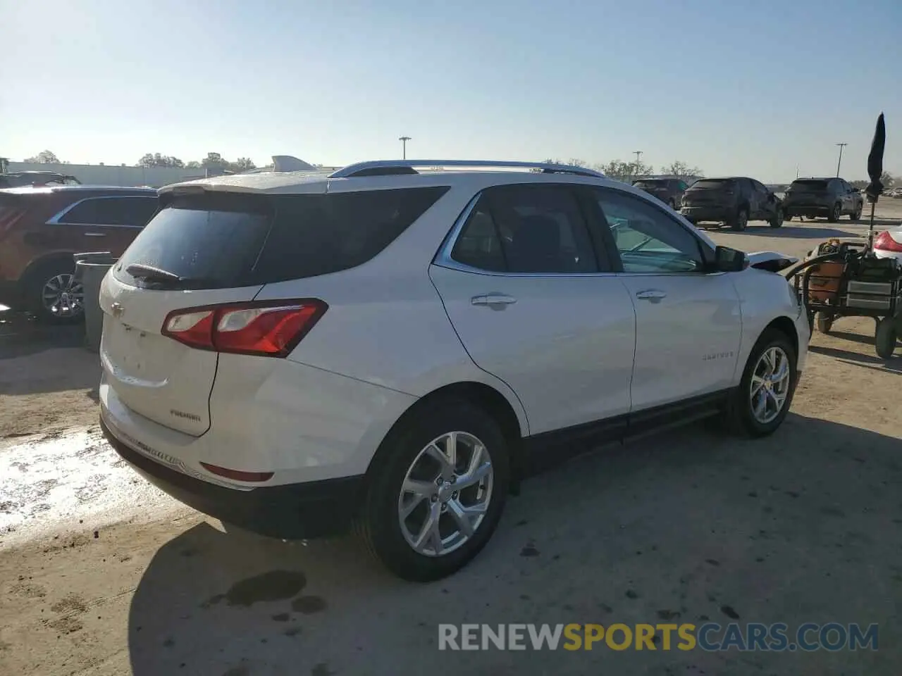 3 Photograph of a damaged car 3GNAXNEV4MS145582 CHEVROLET EQUINOX 2021