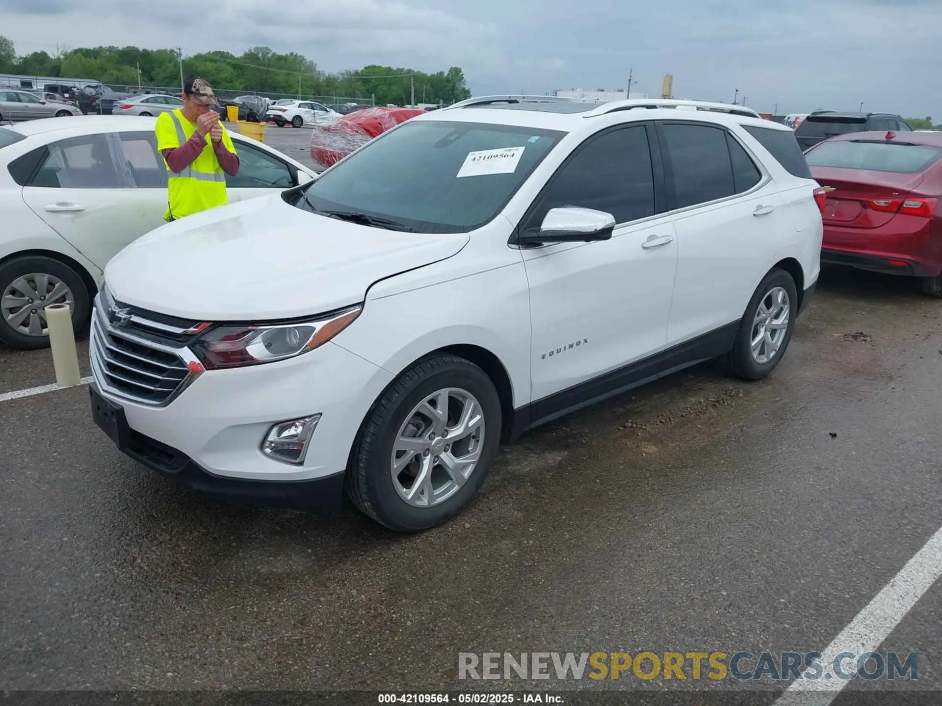 2 Photograph of a damaged car 3GNAXNEV5MS160043 CHEVROLET EQUINOX 2021