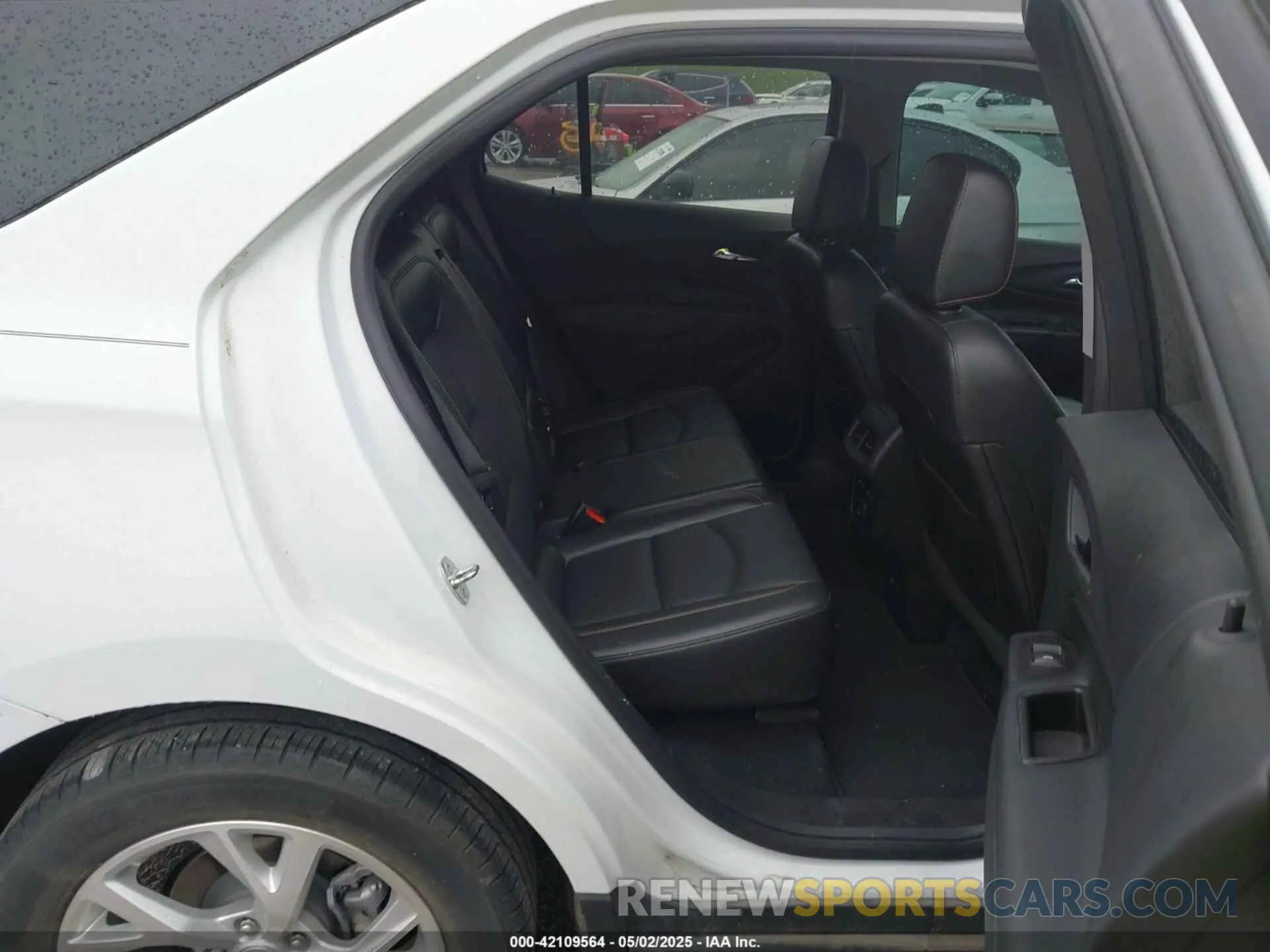 8 Photograph of a damaged car 3GNAXNEV5MS160043 CHEVROLET EQUINOX 2021