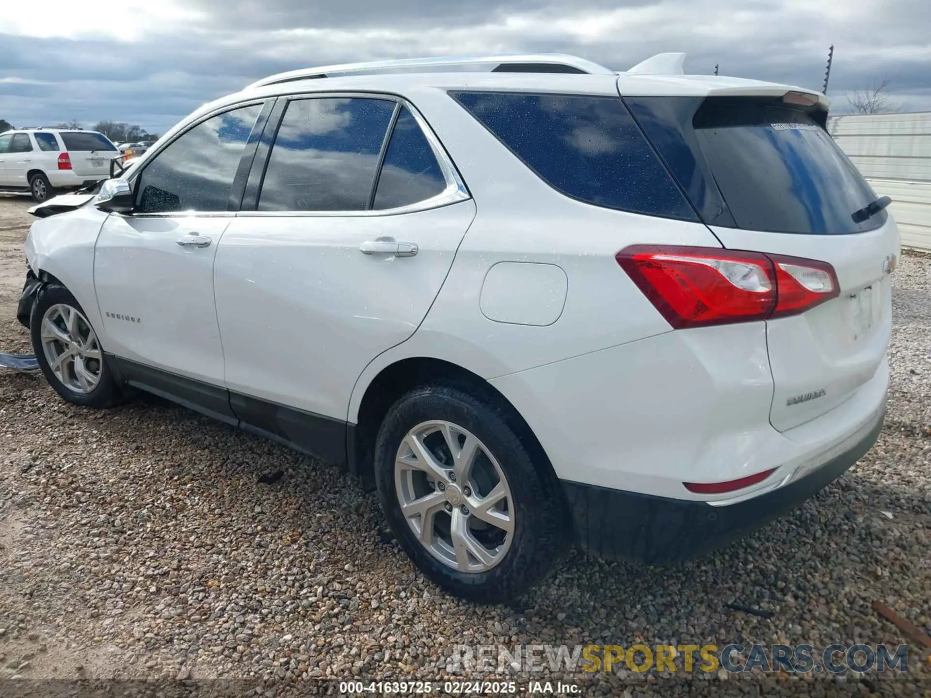 3 Photograph of a damaged car 3GNAXNEV8MS176267 CHEVROLET EQUINOX 2021