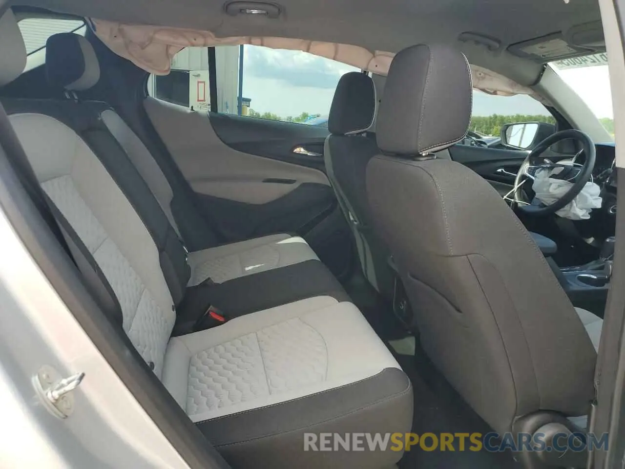 11 Photograph of a damaged car 3GNAXSEV0MS110973 CHEVROLET EQUINOX 2021